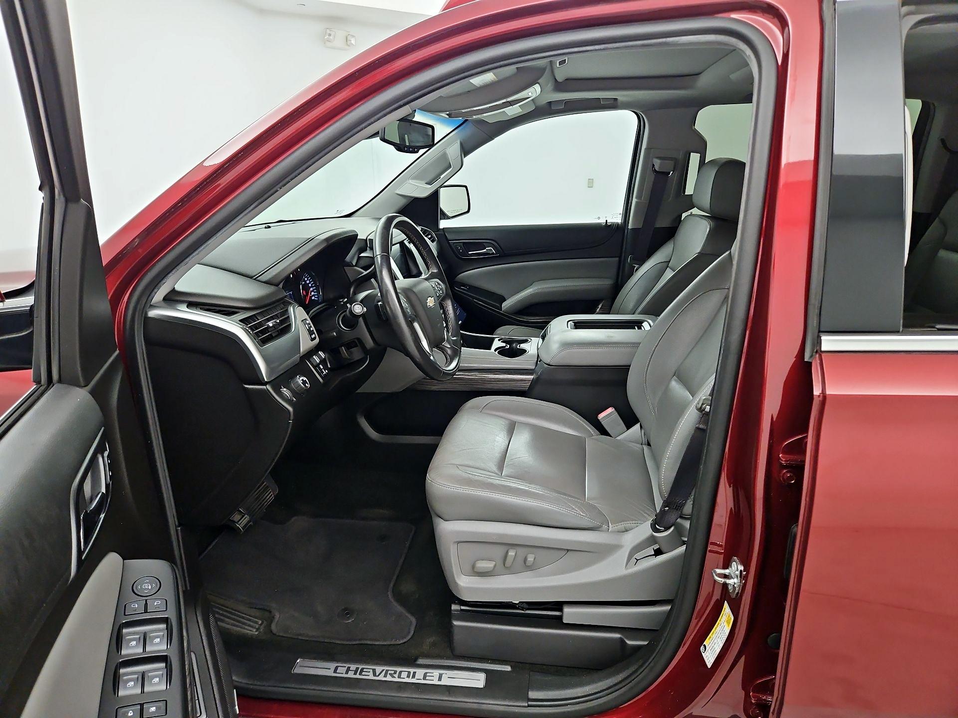 Thumbnail: 2017 Chevrolet Suburban - 11