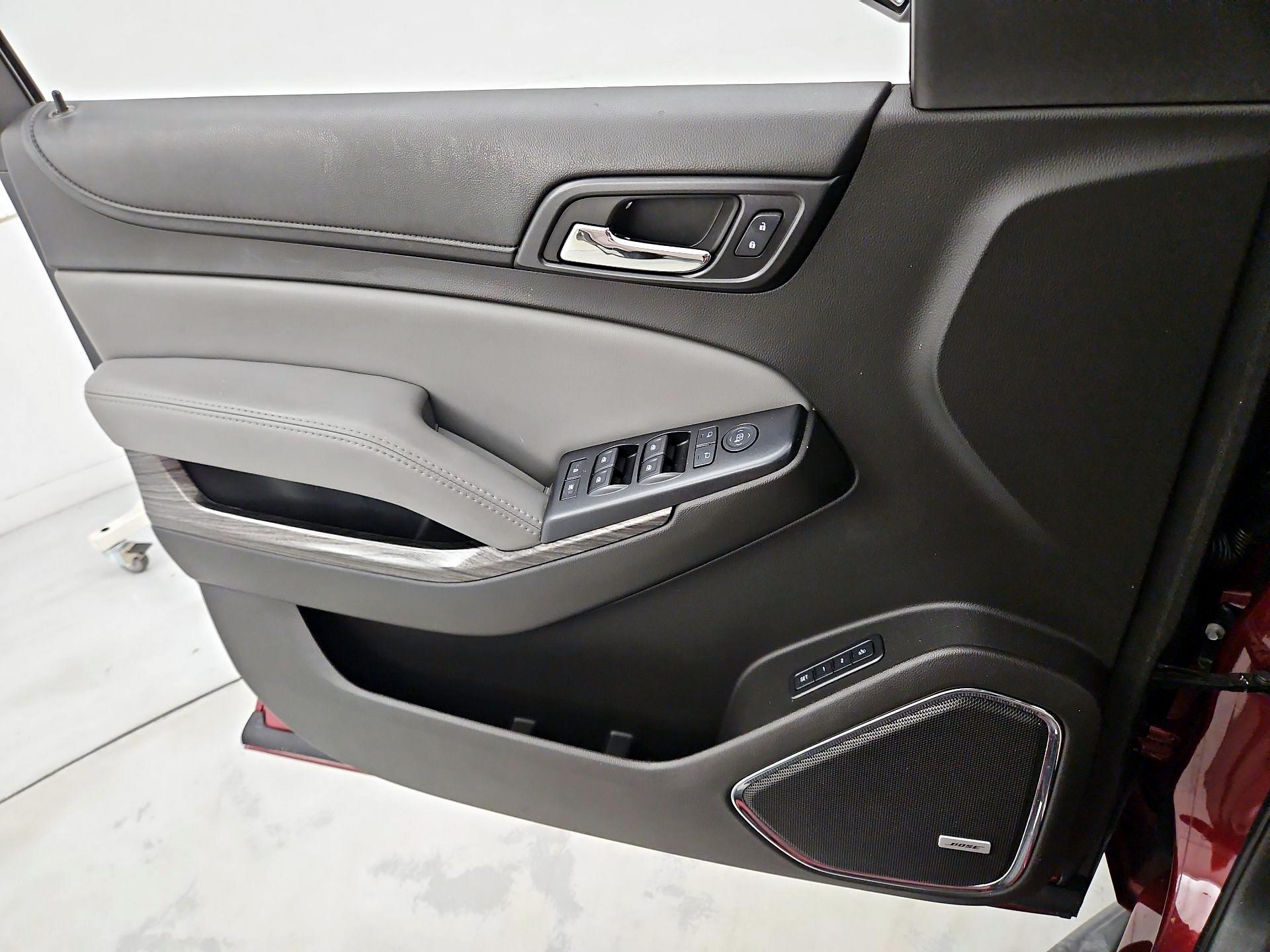 Thumbnail: 2017 Chevrolet Suburban - 12
