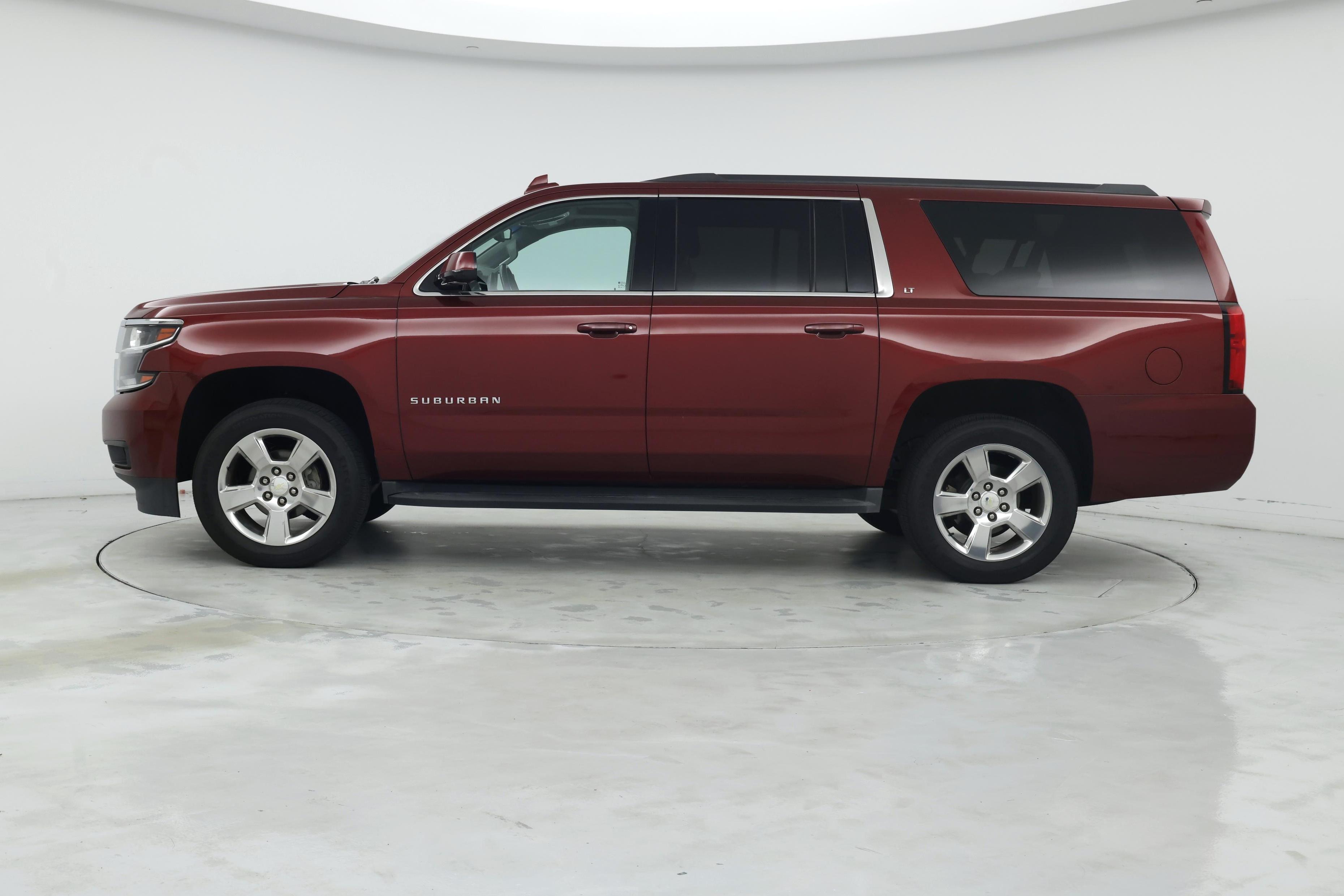 Thumbnail: 2017 Chevrolet Suburban - 3
