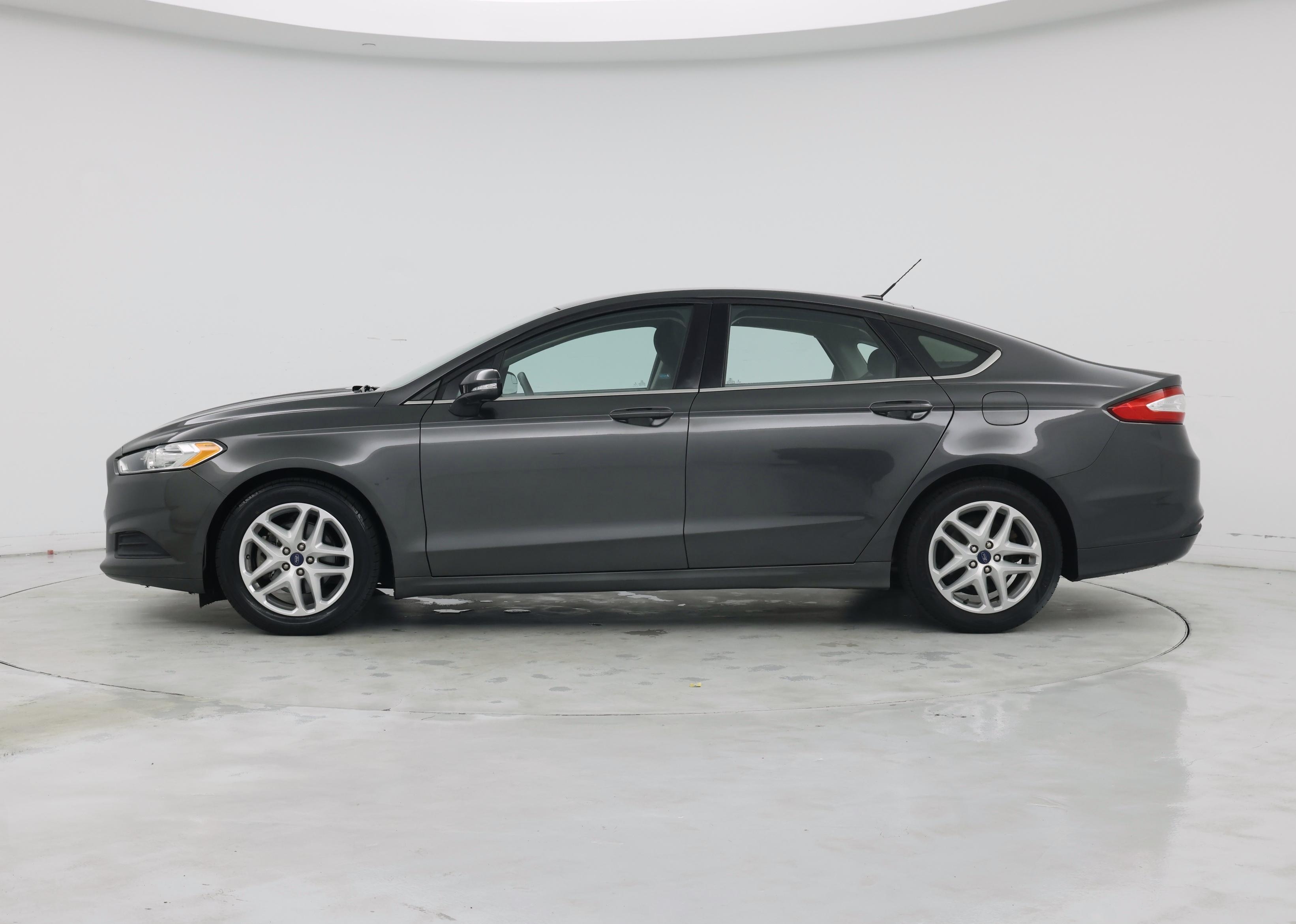 Thumbnail: 2016 Ford Fusion - 3