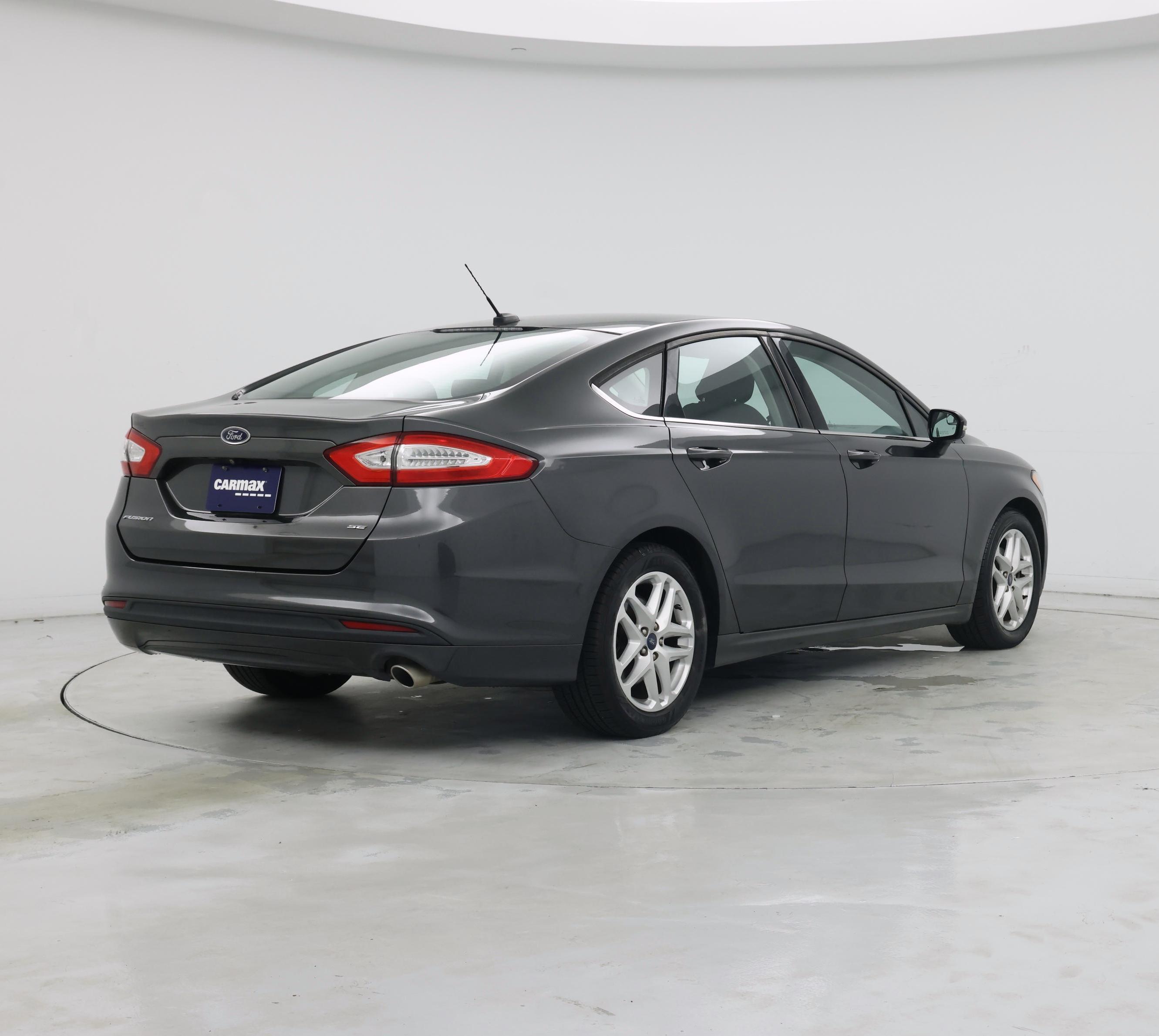 Thumbnail: 2016 Ford Fusion - 8