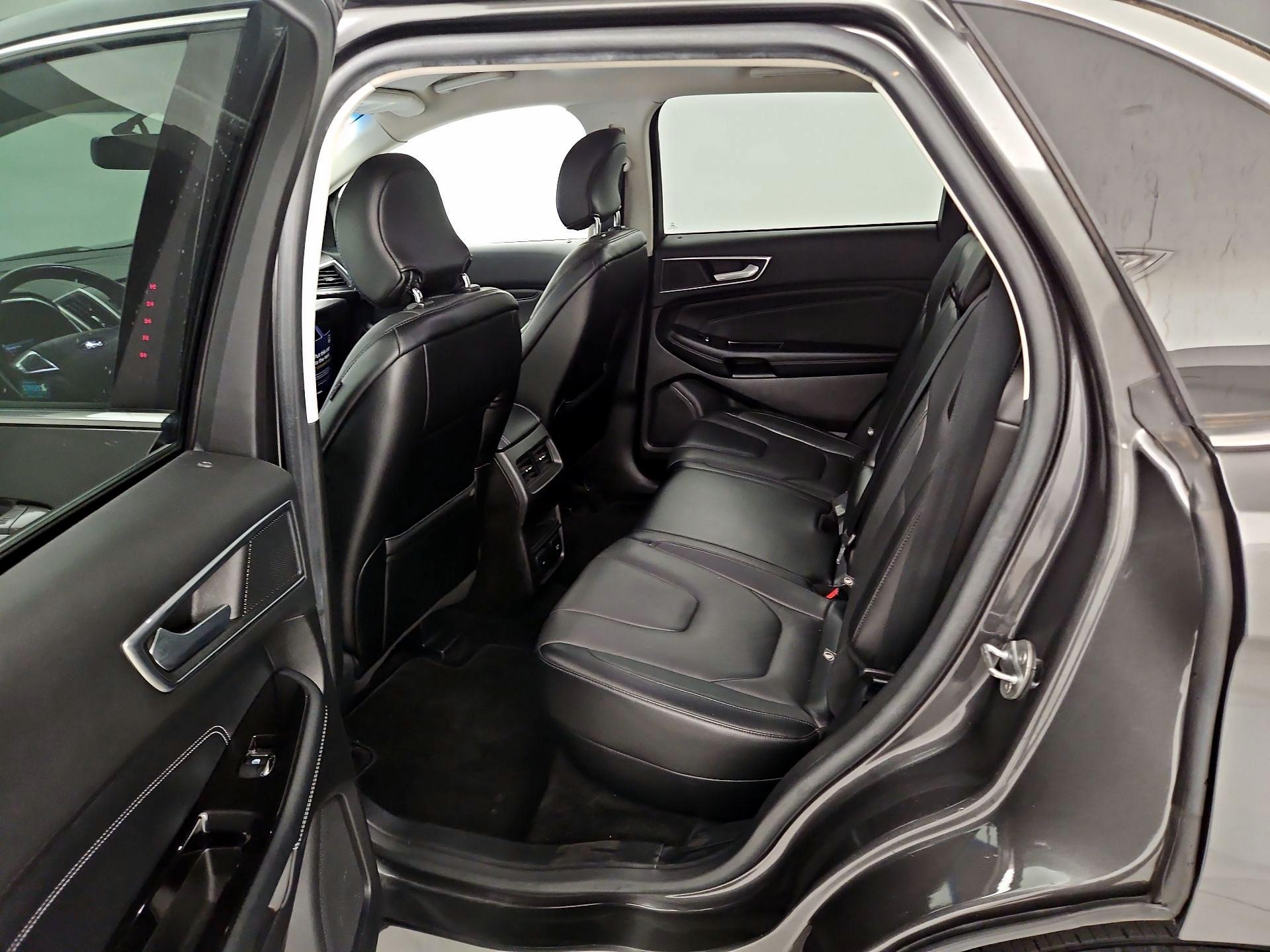Thumbnail: 2017 Ford Edge - 20
