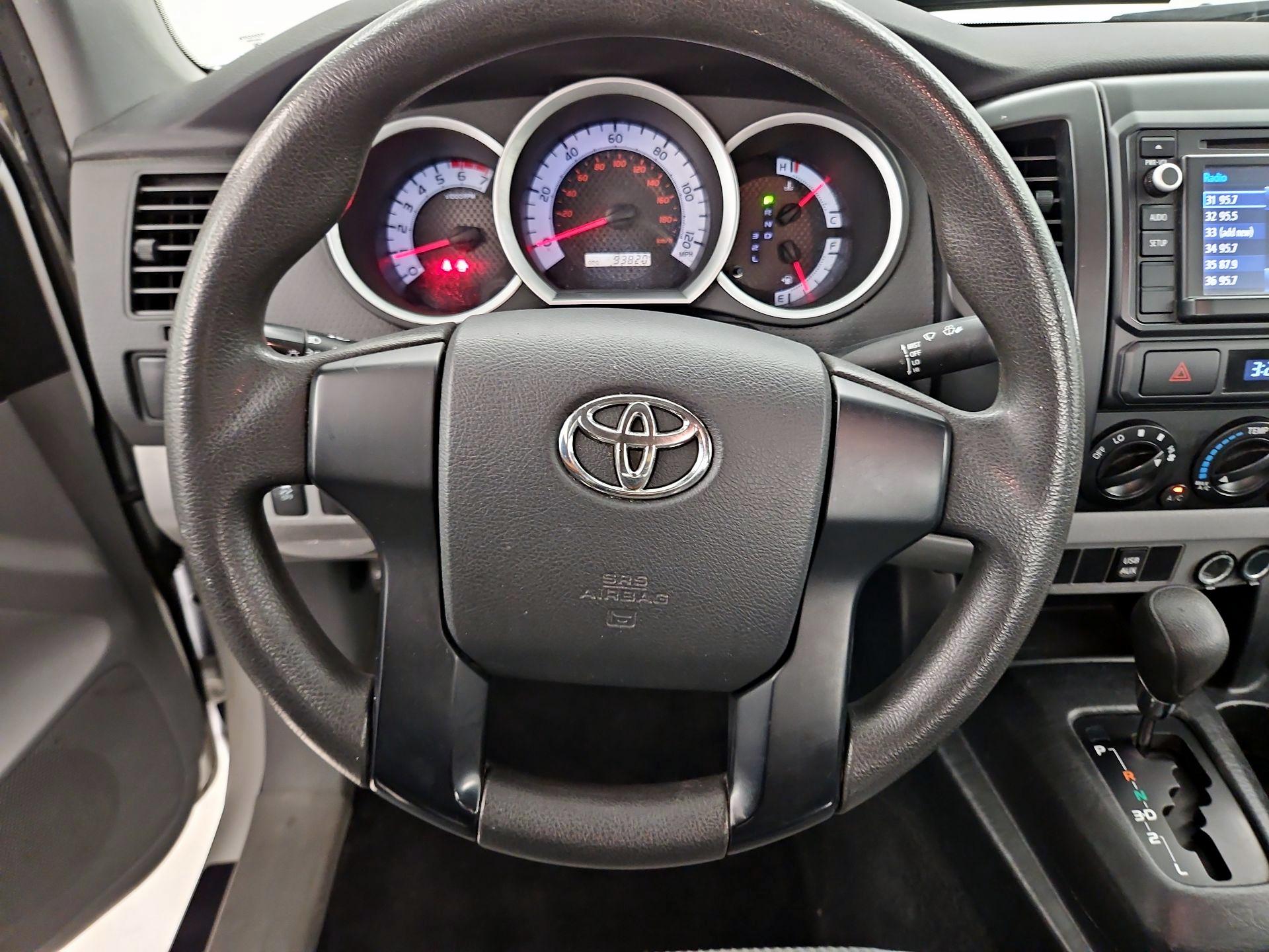 Thumbnail: 2014 Toyota Tacoma - 10