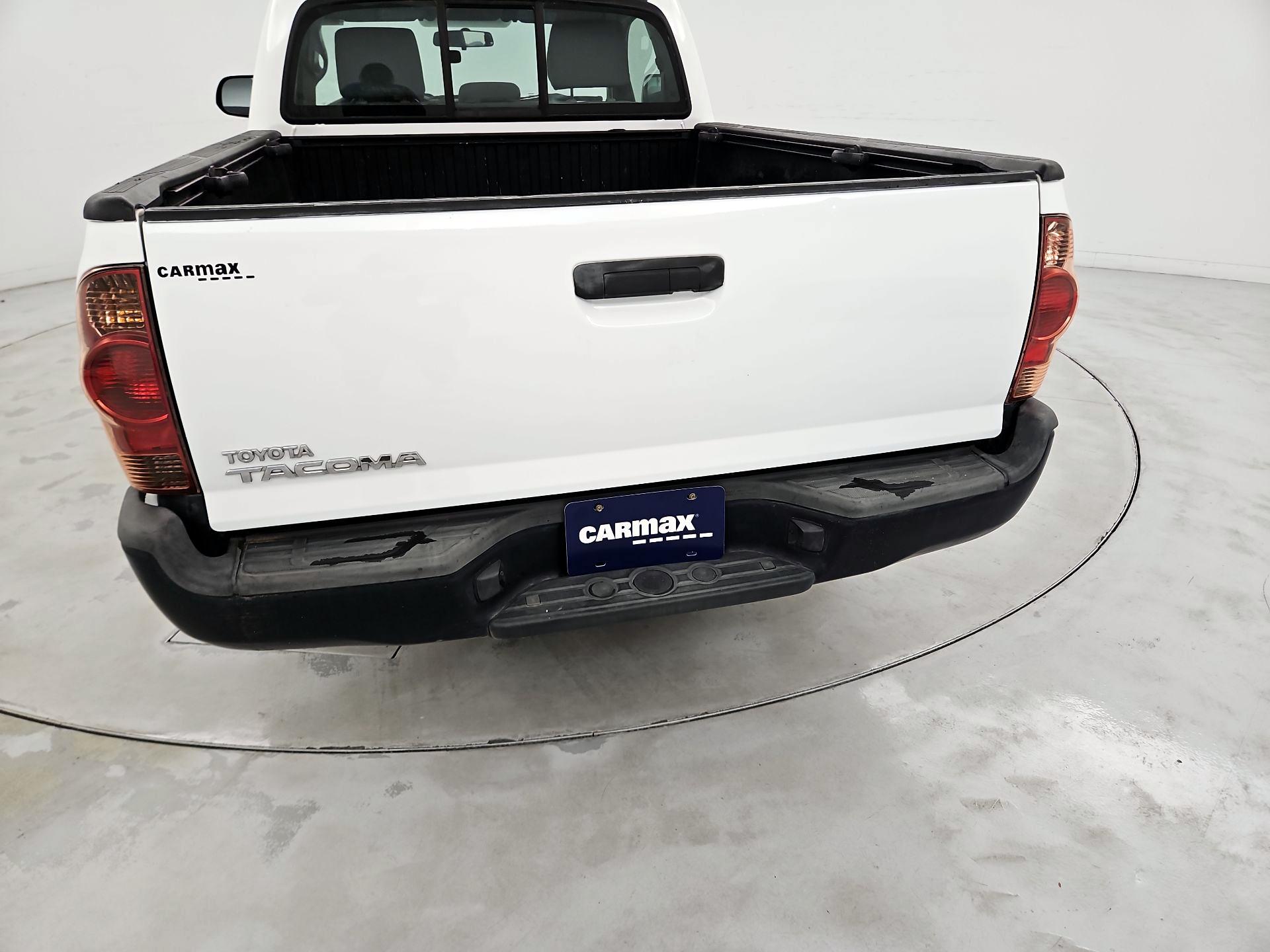 Thumbnail: 2014 Toyota Tacoma - 18