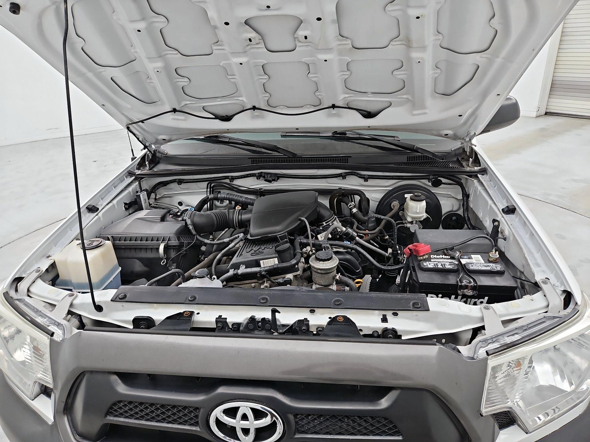 Thumbnail: 2014 Toyota Tacoma - 20