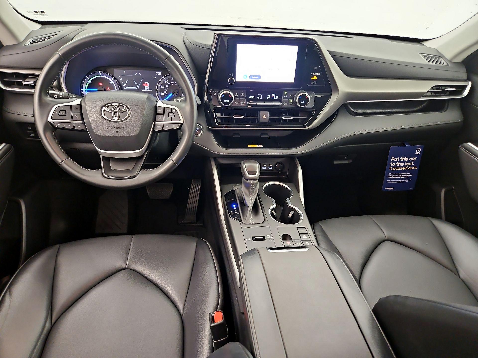 Thumbnail: 2023 Toyota Highlander - 9