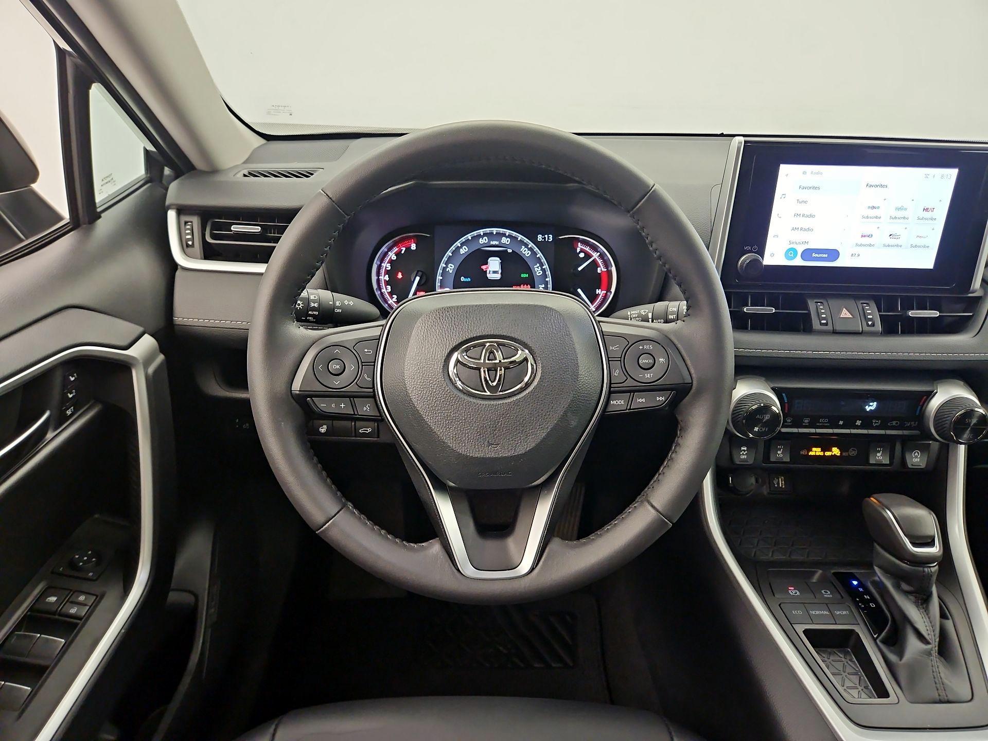 Thumbnail: 2024 Toyota RAV4 - 10