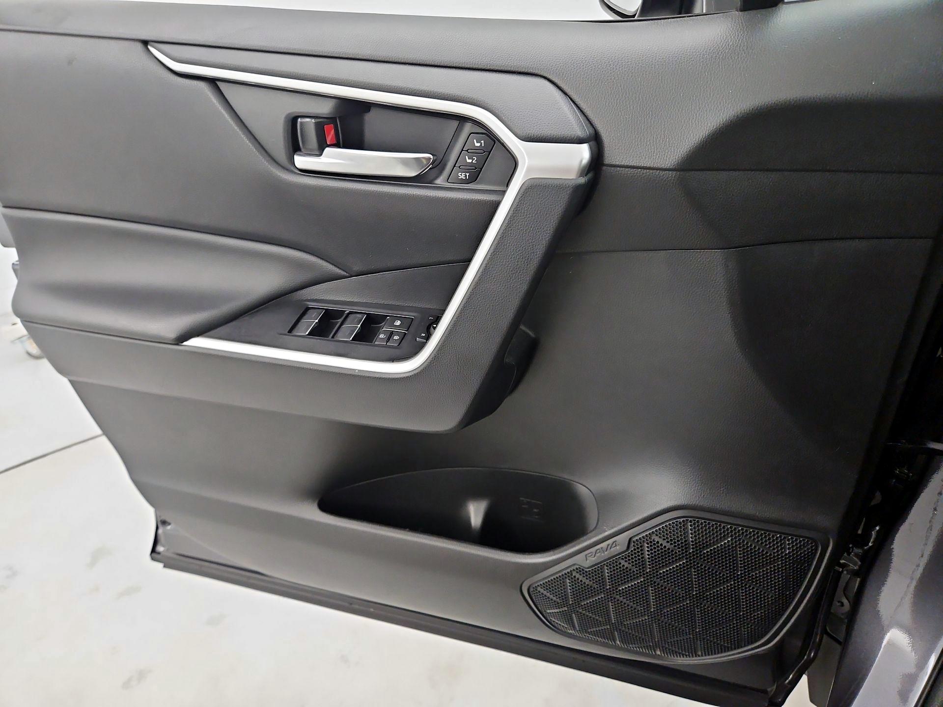Thumbnail: 2024 Toyota RAV4 - 12