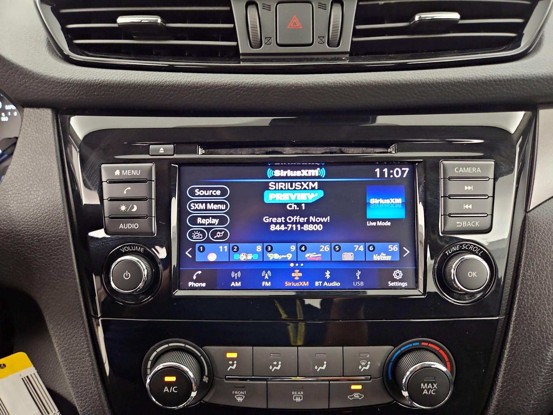 Thumbnail: 2020 Nissan Rogue Sport - 15