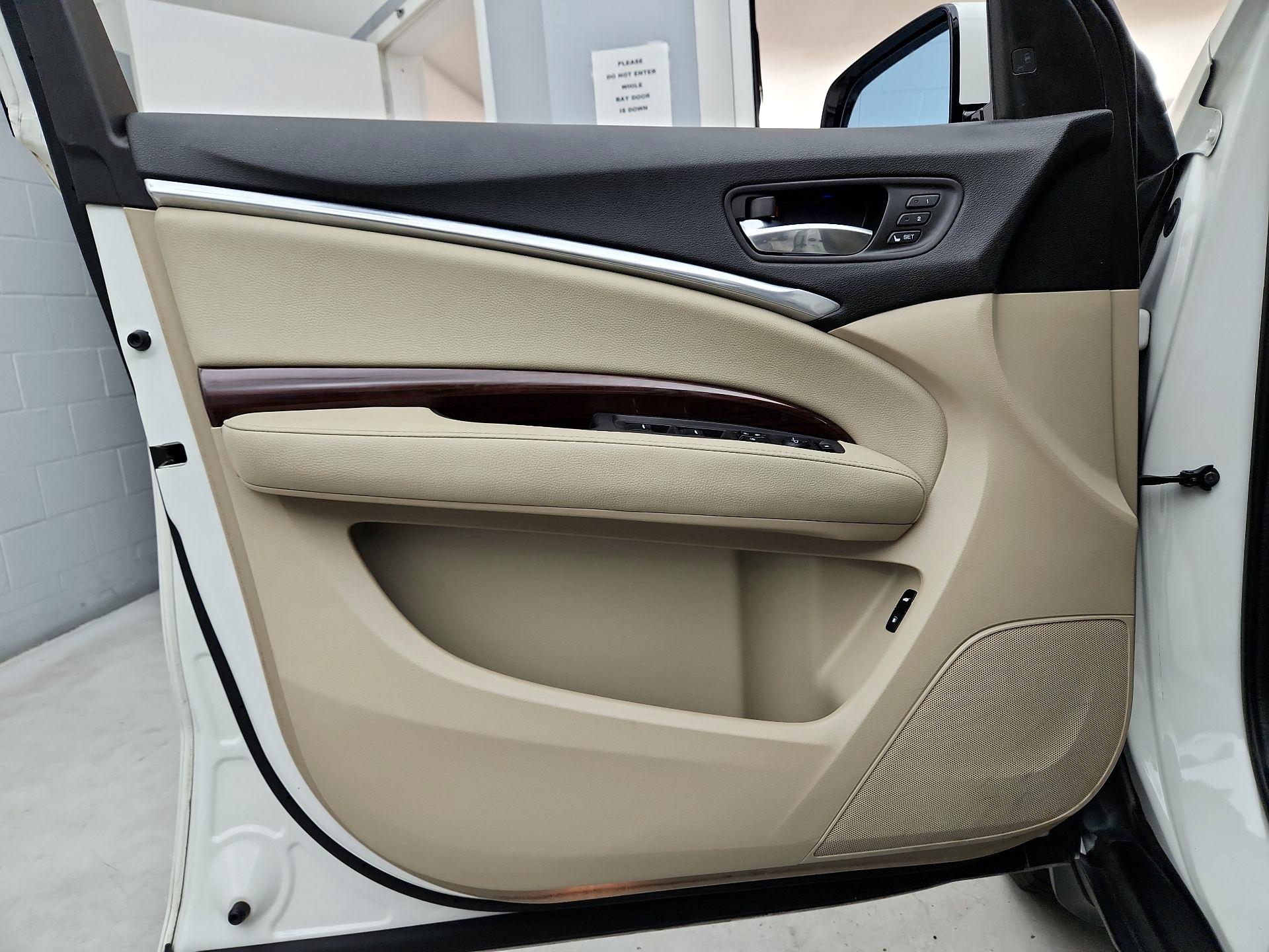 Thumbnail: 2015 Acura MDX - 12