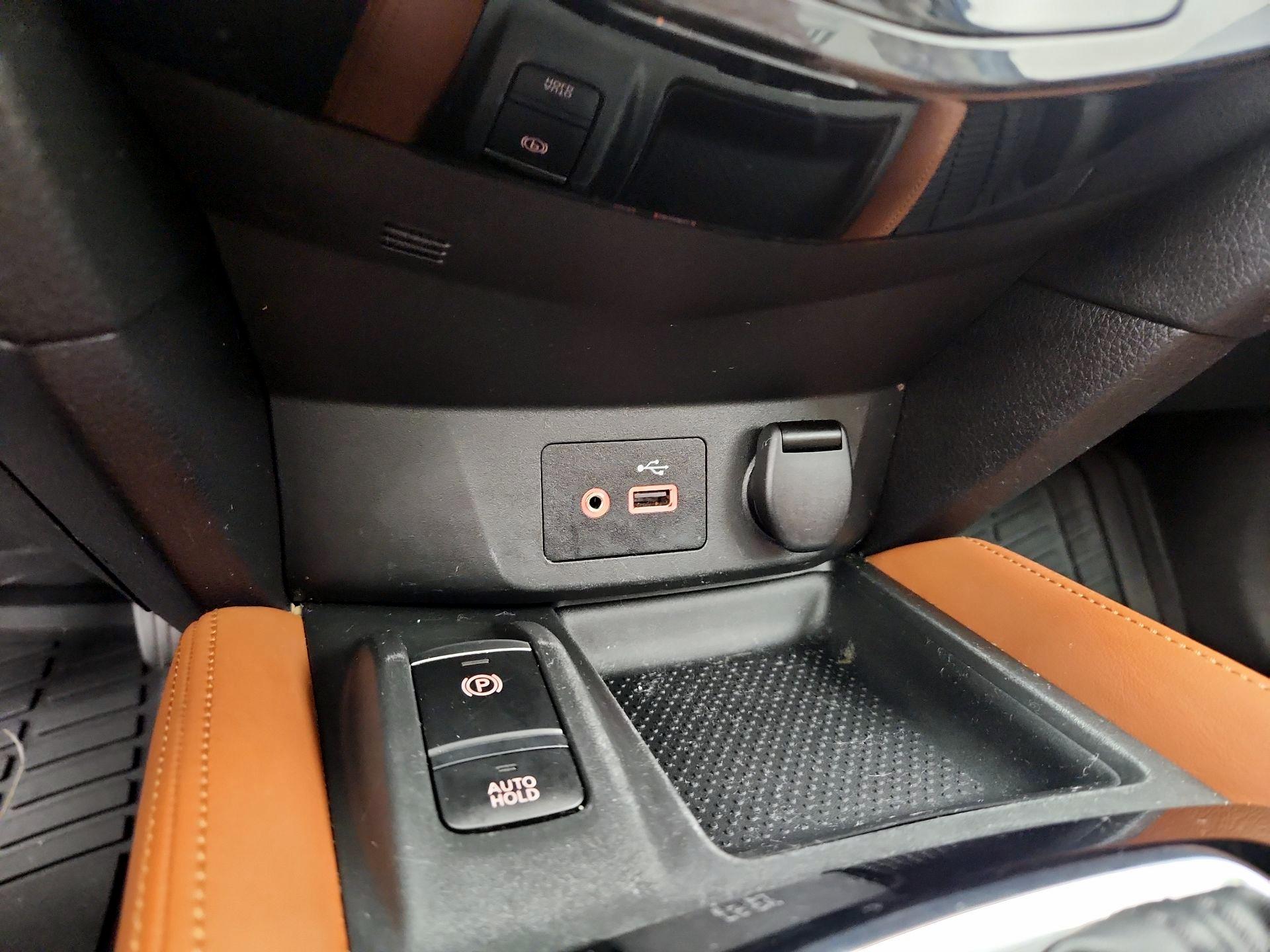 Thumbnail: 2018 Nissan Rogue - 19