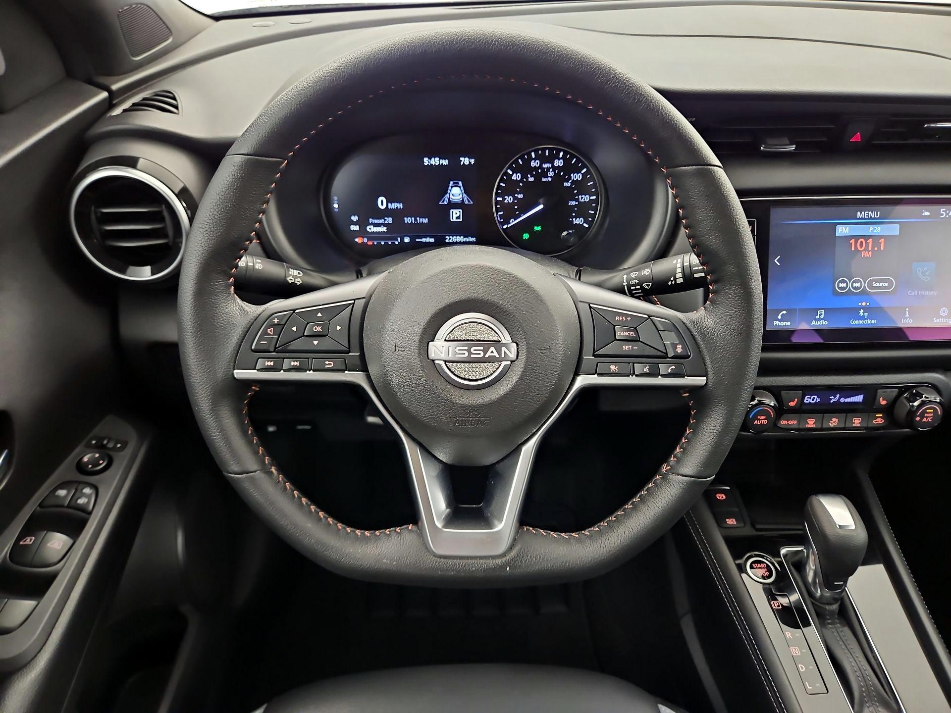 Thumbnail: 2022 Nissan Kicks - 10