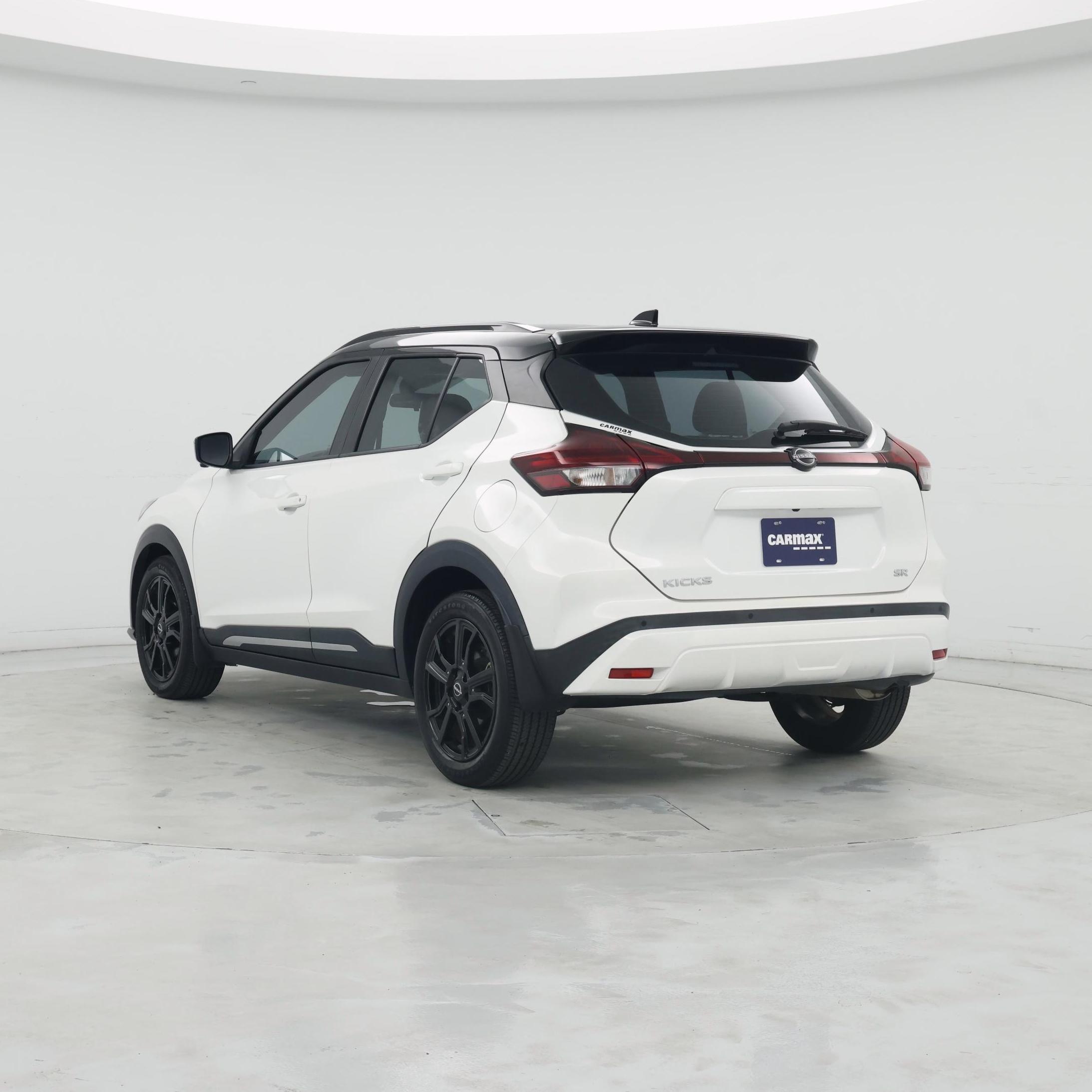 Thumbnail: 2022 Nissan Kicks - 2