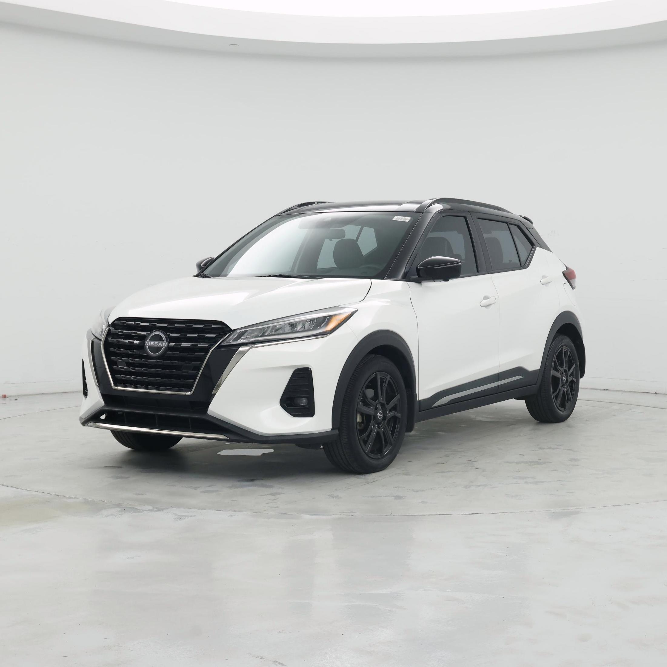Thumbnail: 2022 Nissan Kicks - 4