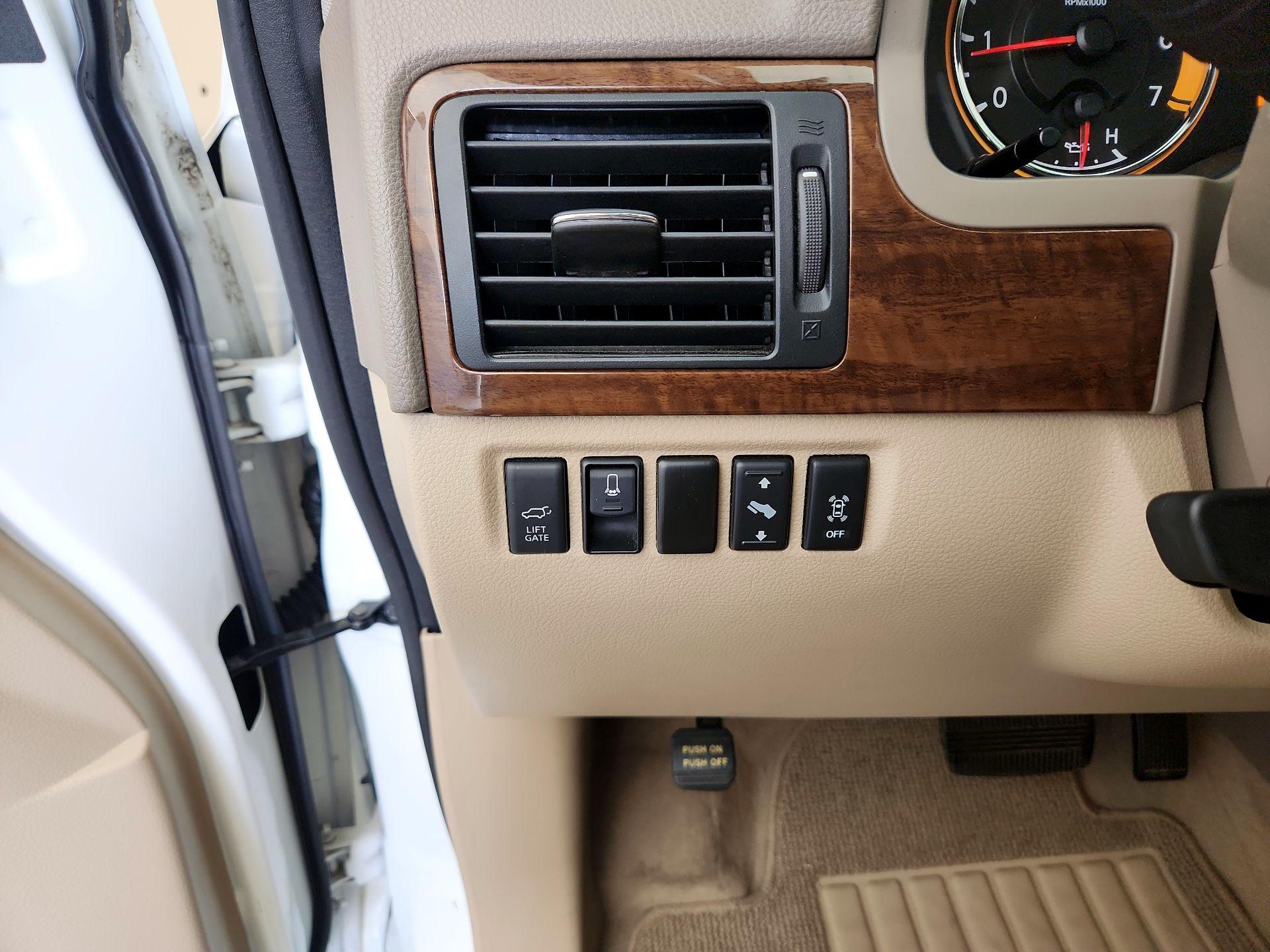 Thumbnail: 2014 Nissan Armada - 13