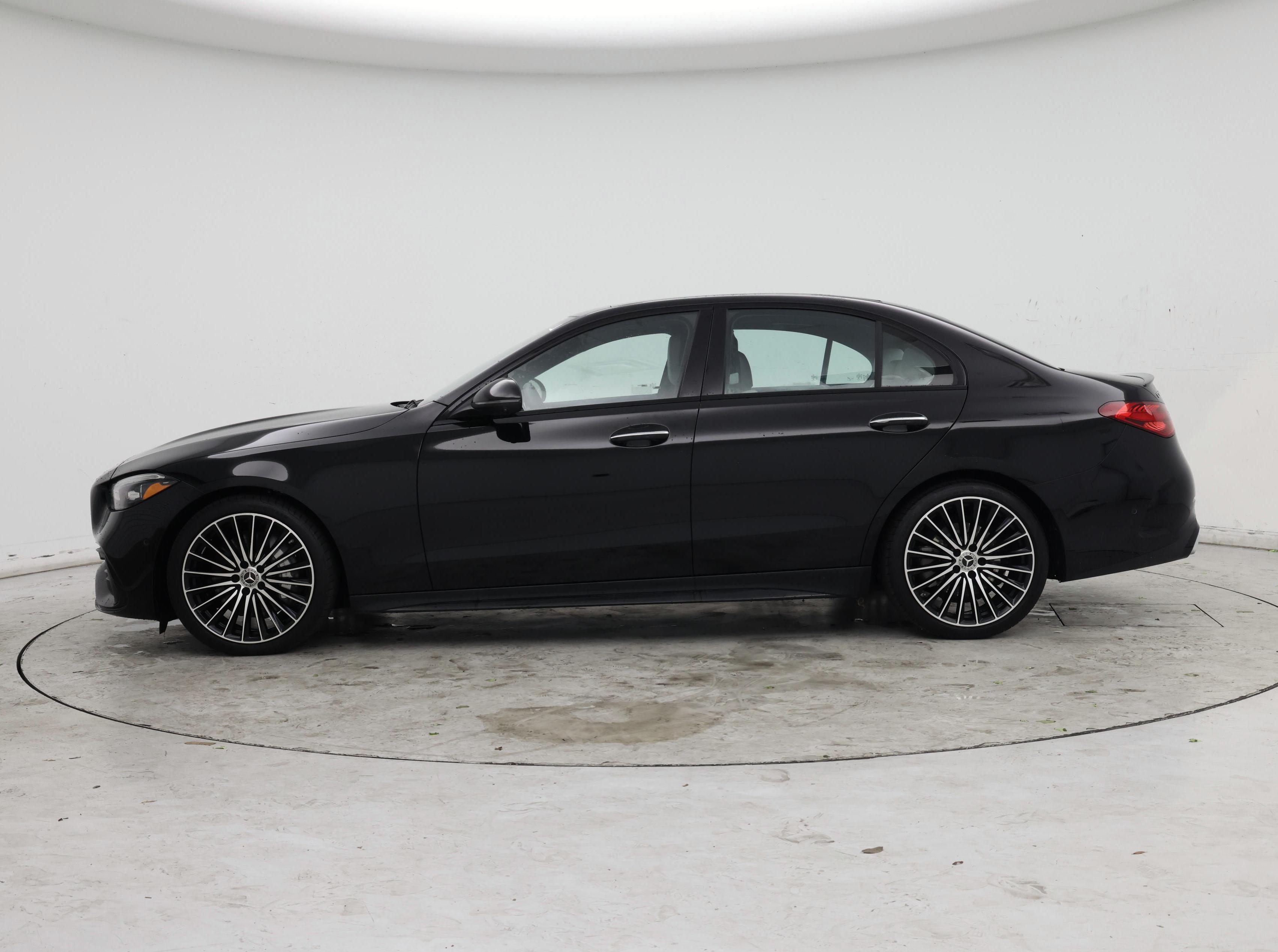 Thumbnail: 2023 Mercedes-Benz C-Class - 3