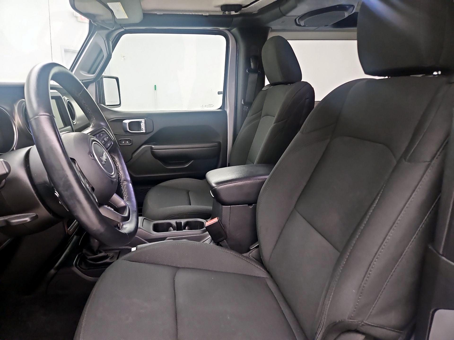 Thumbnail: 2021 Jeep Wrangler - 11
