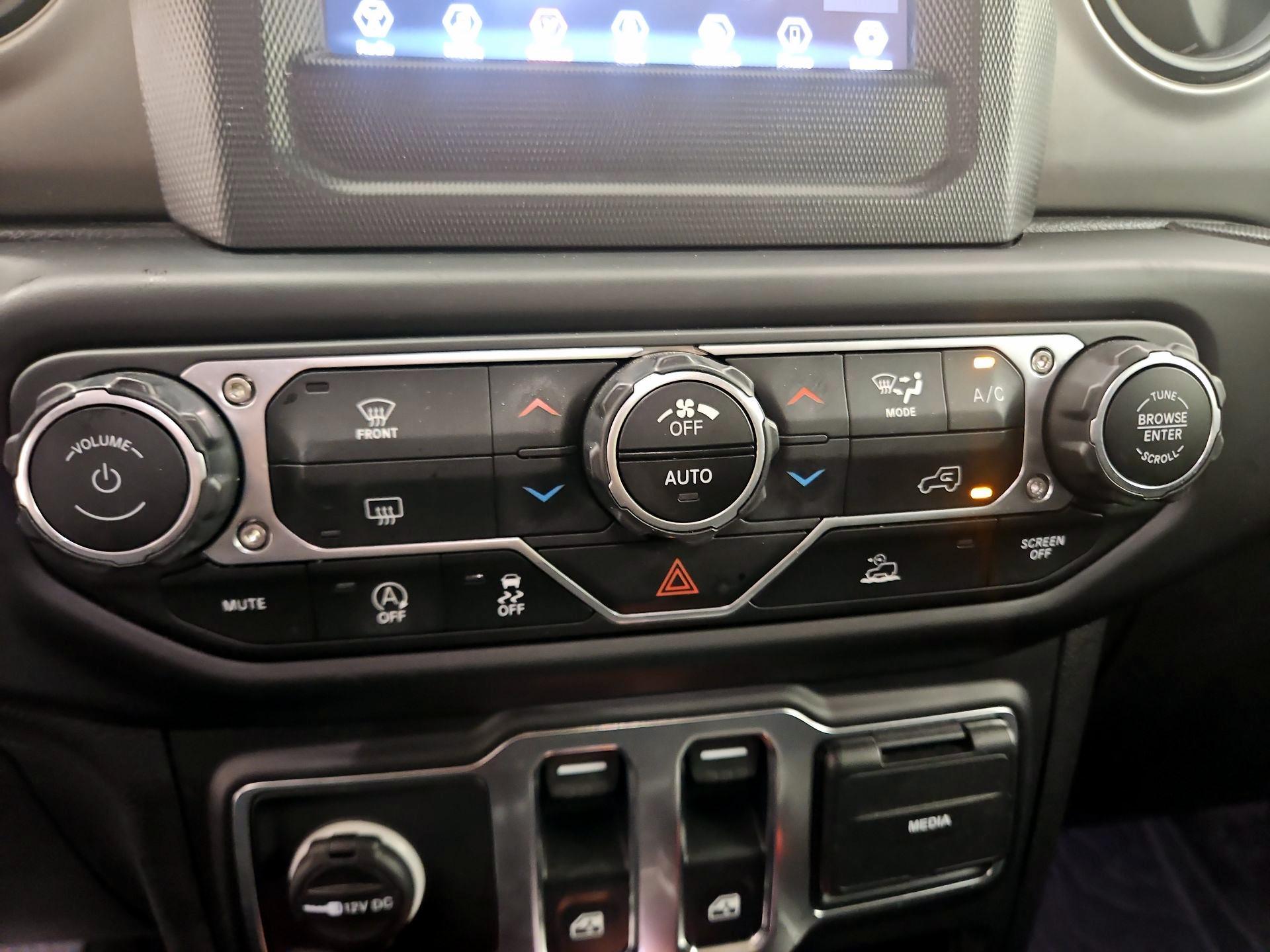 Thumbnail: 2021 Jeep Wrangler - 16
