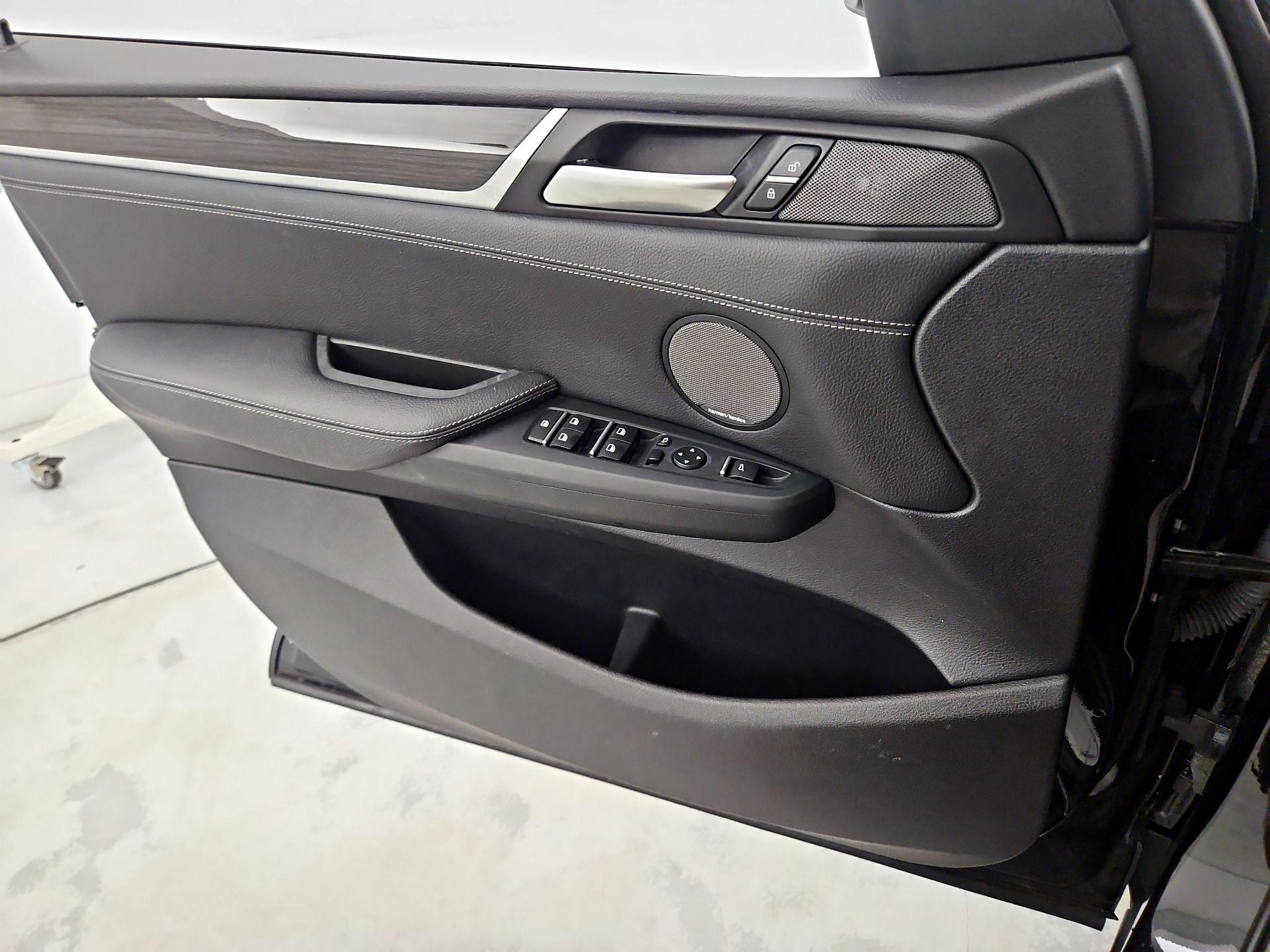 Thumbnail: 2017 BMW X3 - 12