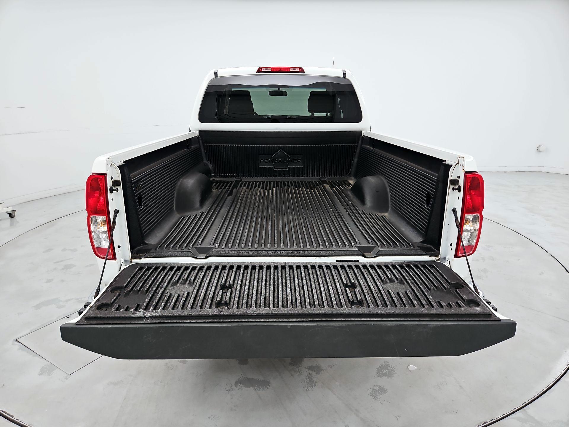Thumbnail: 2016 Nissan Frontier - 17