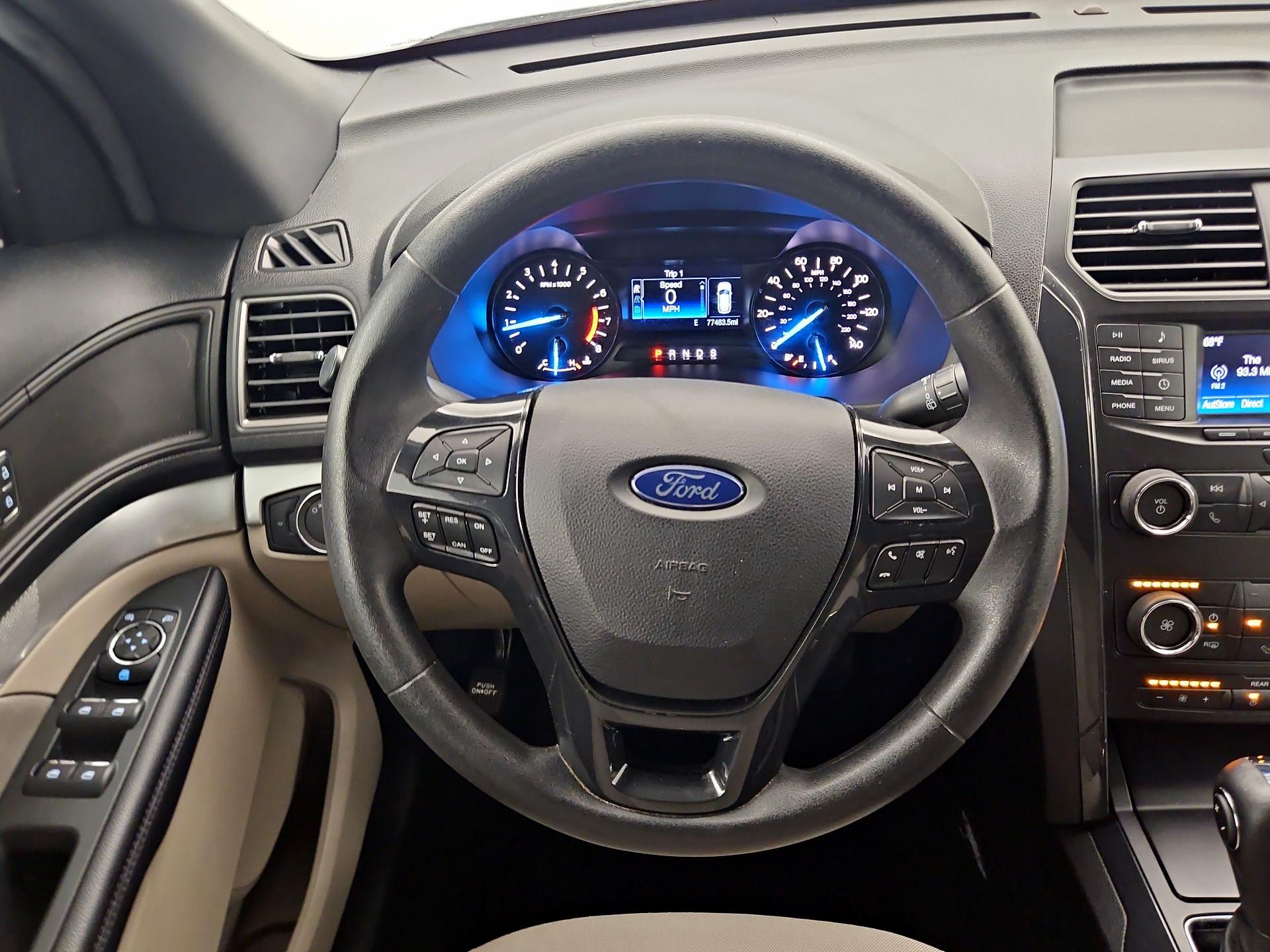 Thumbnail: 2019 Ford Explorer - 10