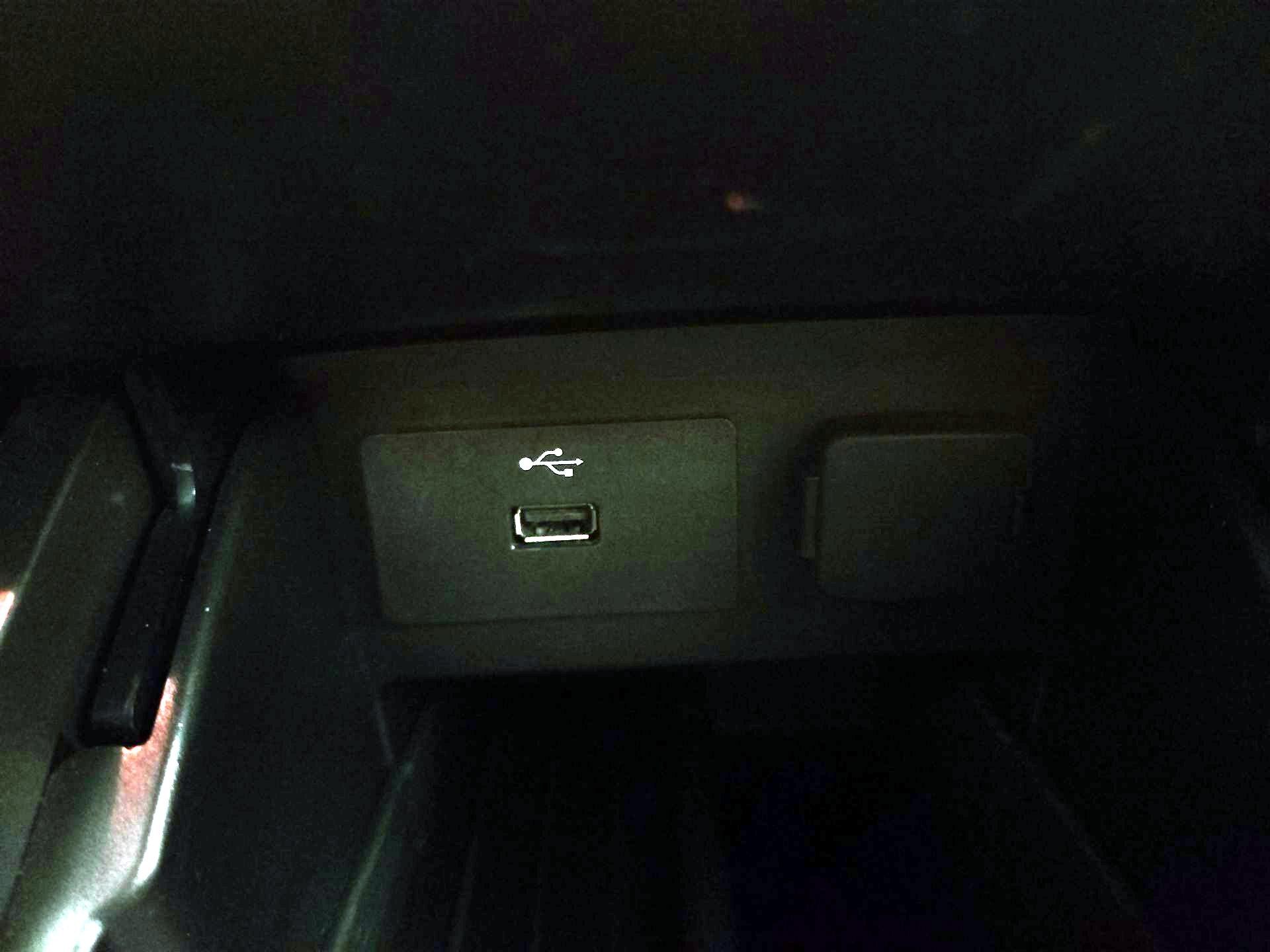 Thumbnail: 2019 Ford Explorer - 18