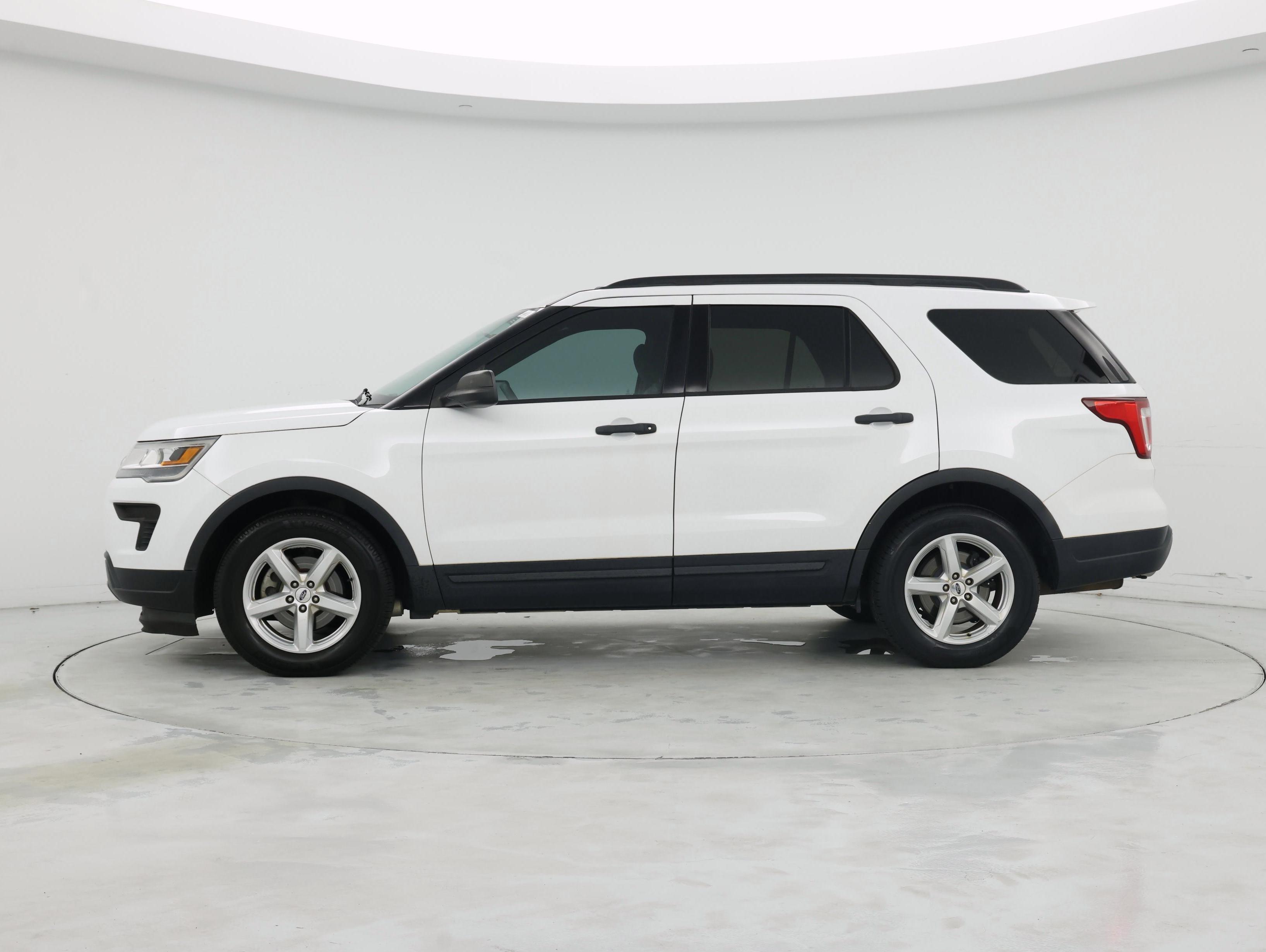 Thumbnail: 2019 Ford Explorer - 3