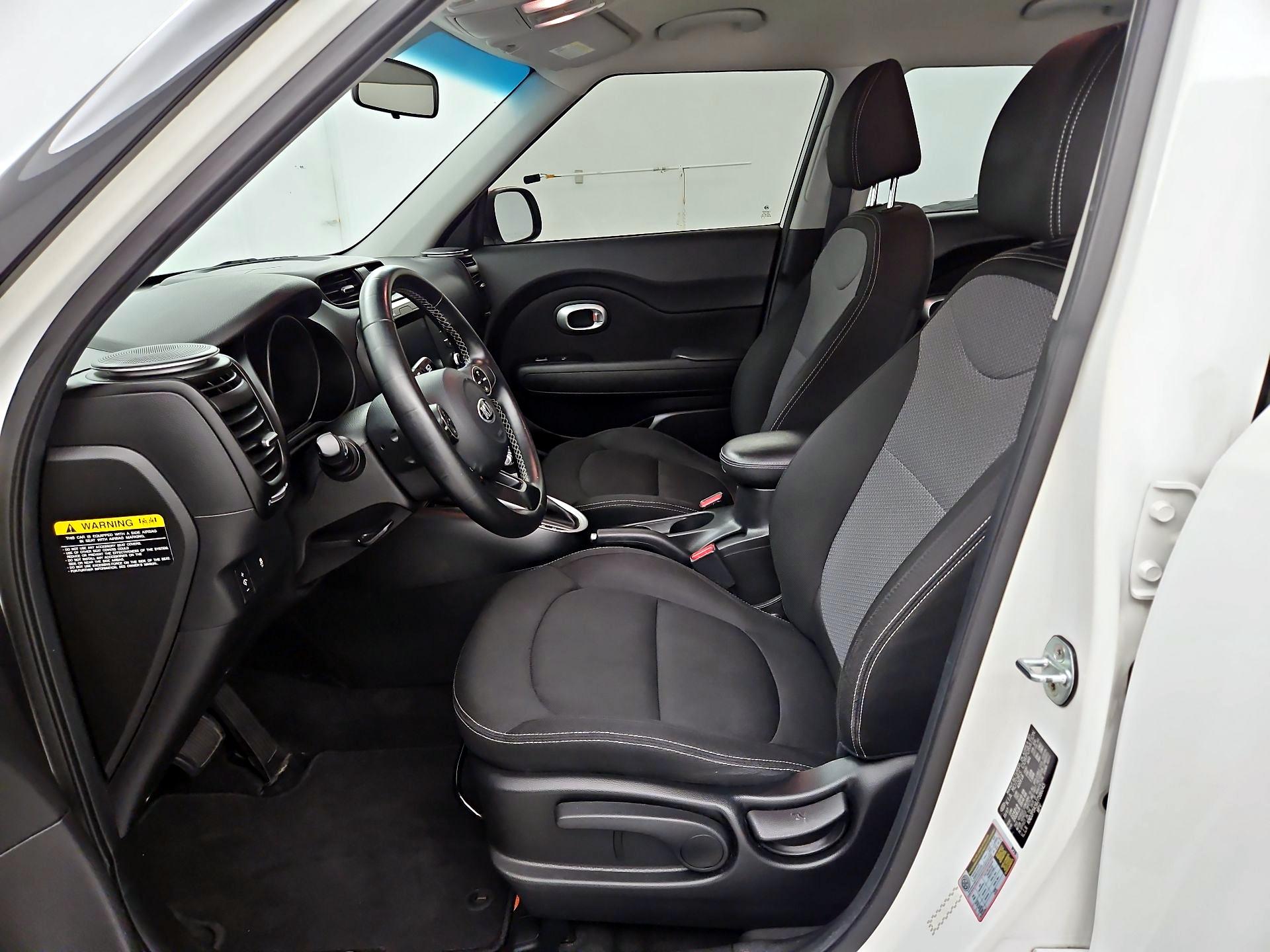 Thumbnail: 2018 Kia Soul - 11