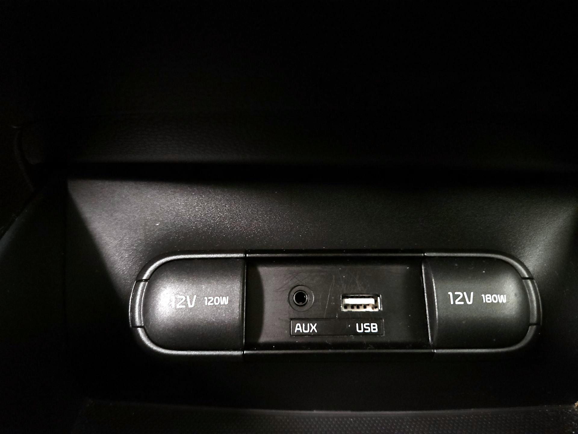 Thumbnail: 2018 Kia Soul - 18