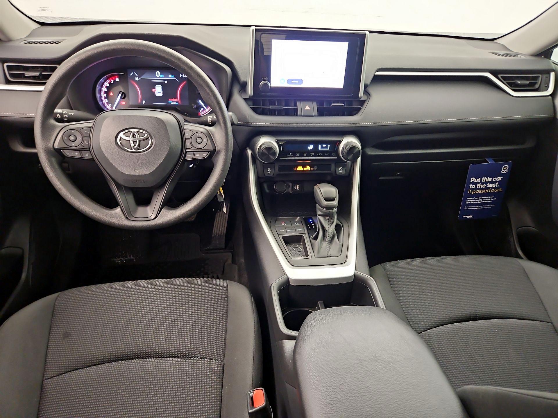 Thumbnail: 2025 Toyota RAV4 - 9