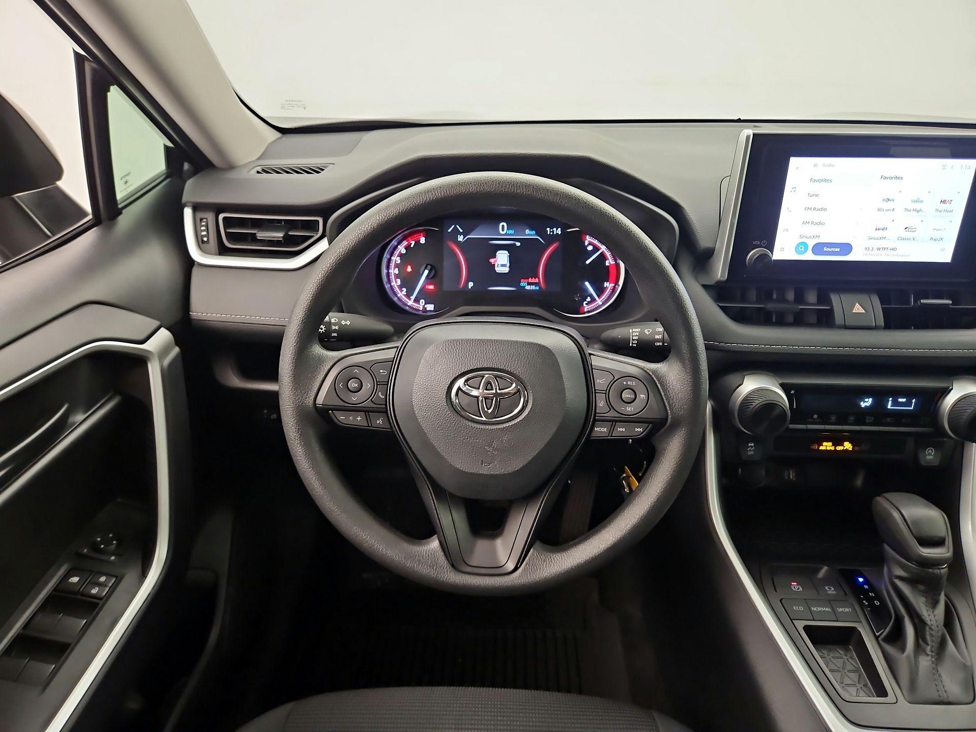Thumbnail: 2025 Toyota RAV4 - 10