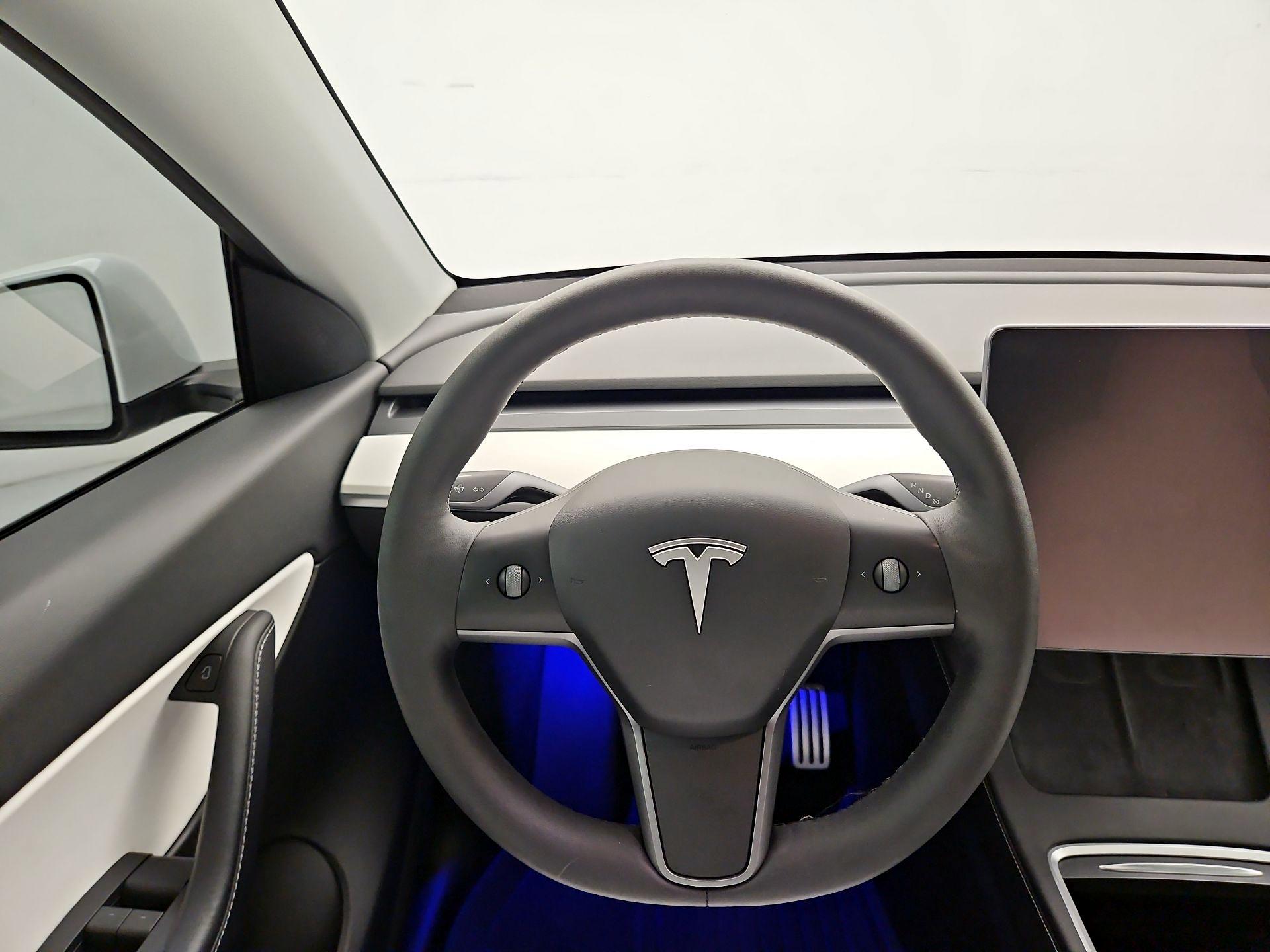 Thumbnail: 2022 Tesla Model Y - 10