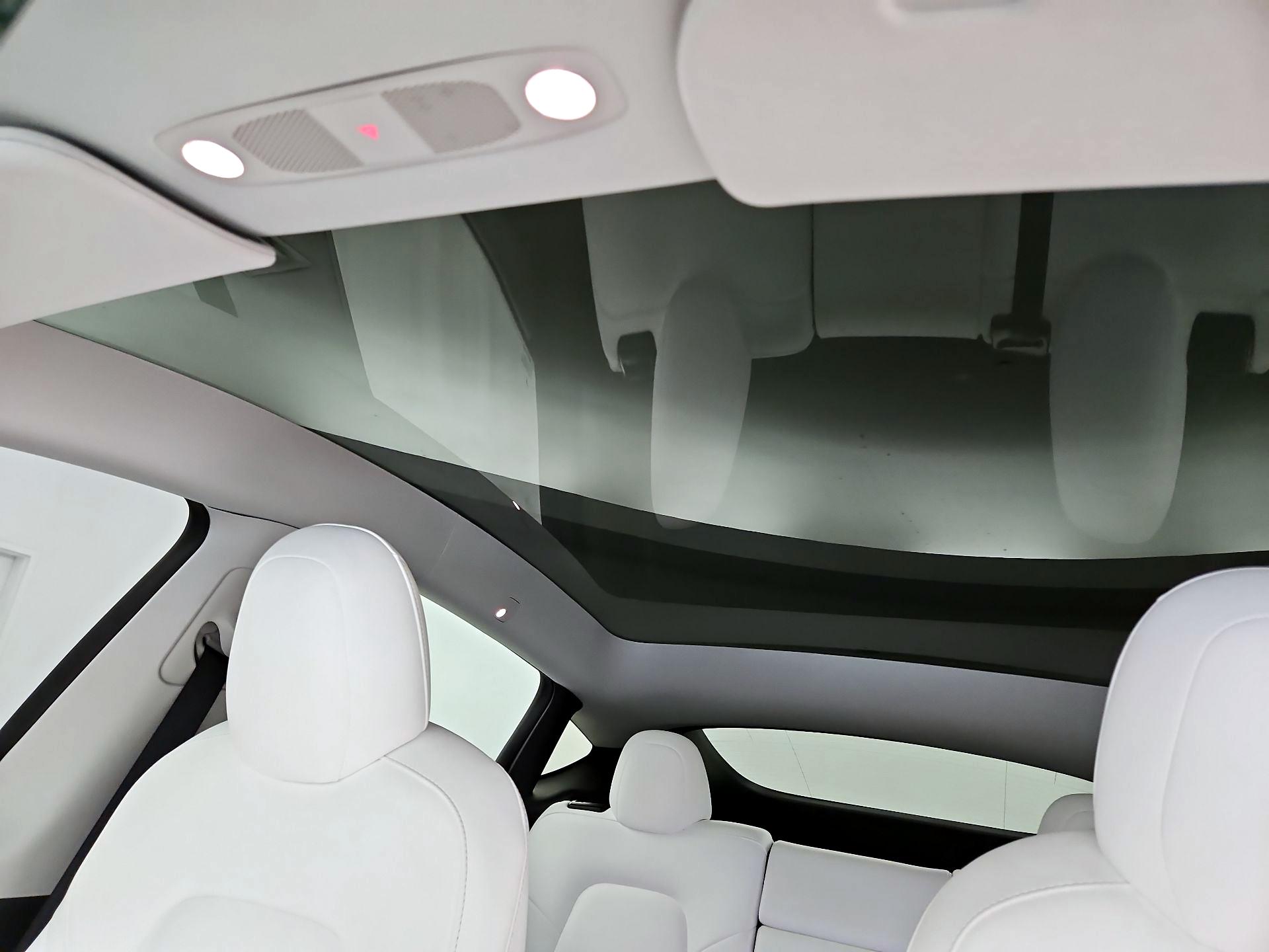Thumbnail: 2022 Tesla Model Y - 18