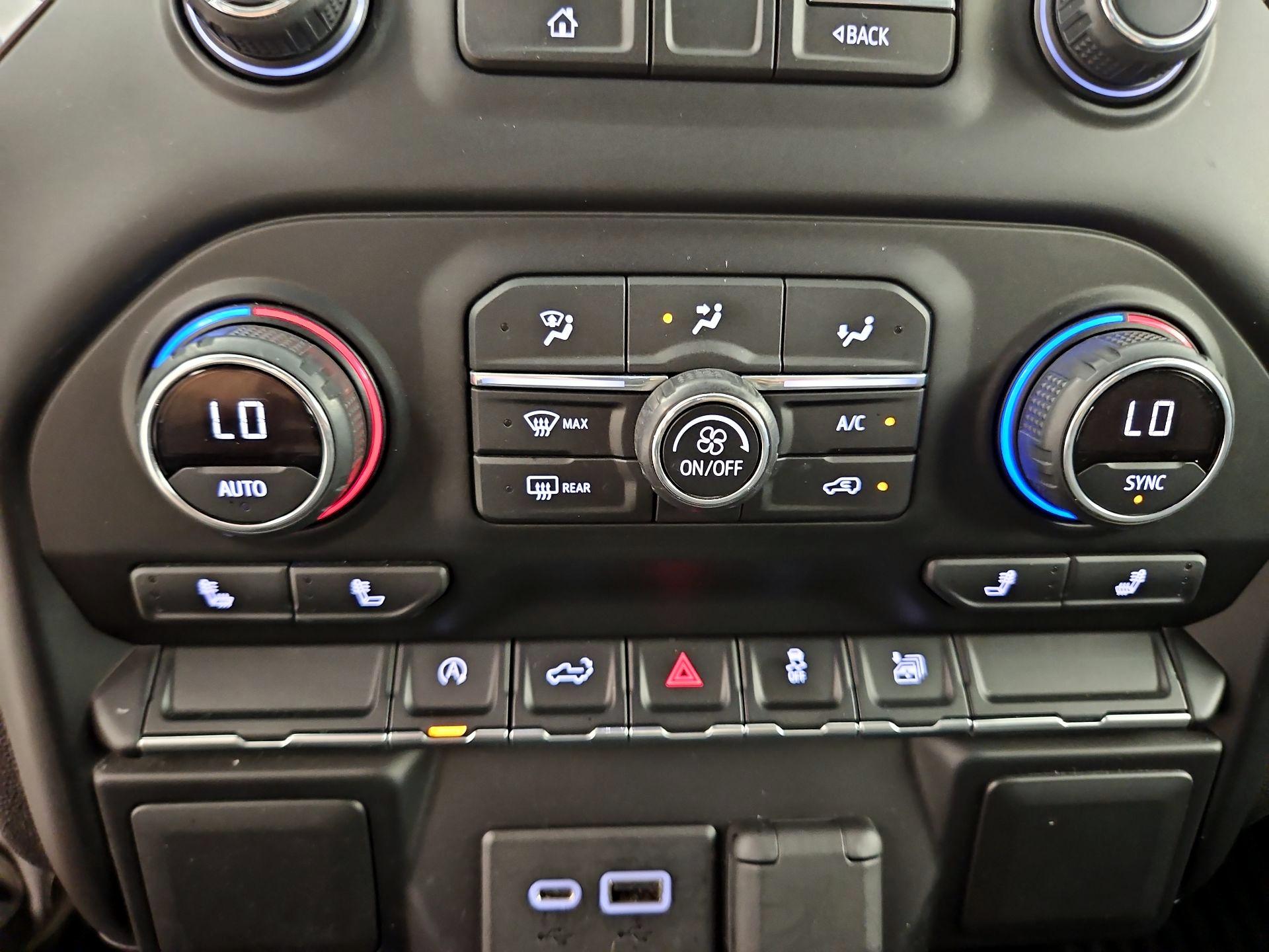 Thumbnail: 2019 Chevrolet Silverado 1500 - 16