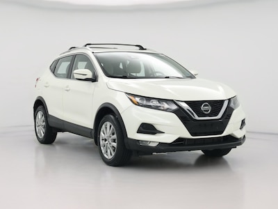 White 2022 Nissan Rogue Sport SV