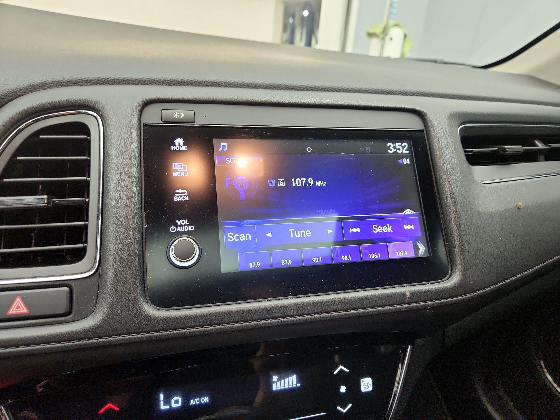 Thumbnail: 2019 Honda HR-V - 15