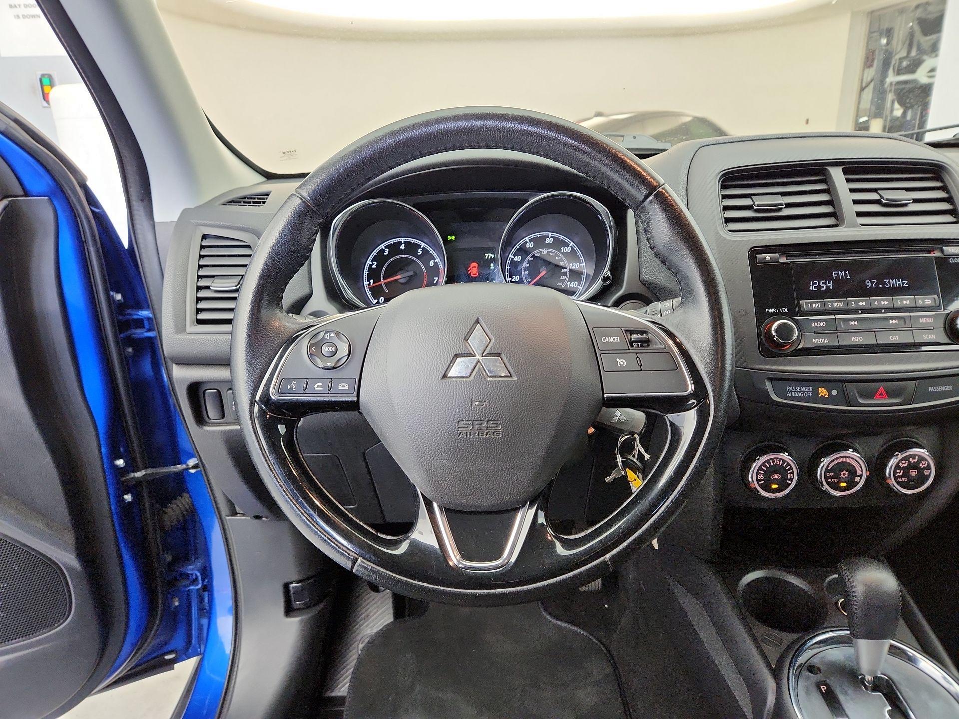 Thumbnail: 2017 Mitsubishi Outlander Sport - 10