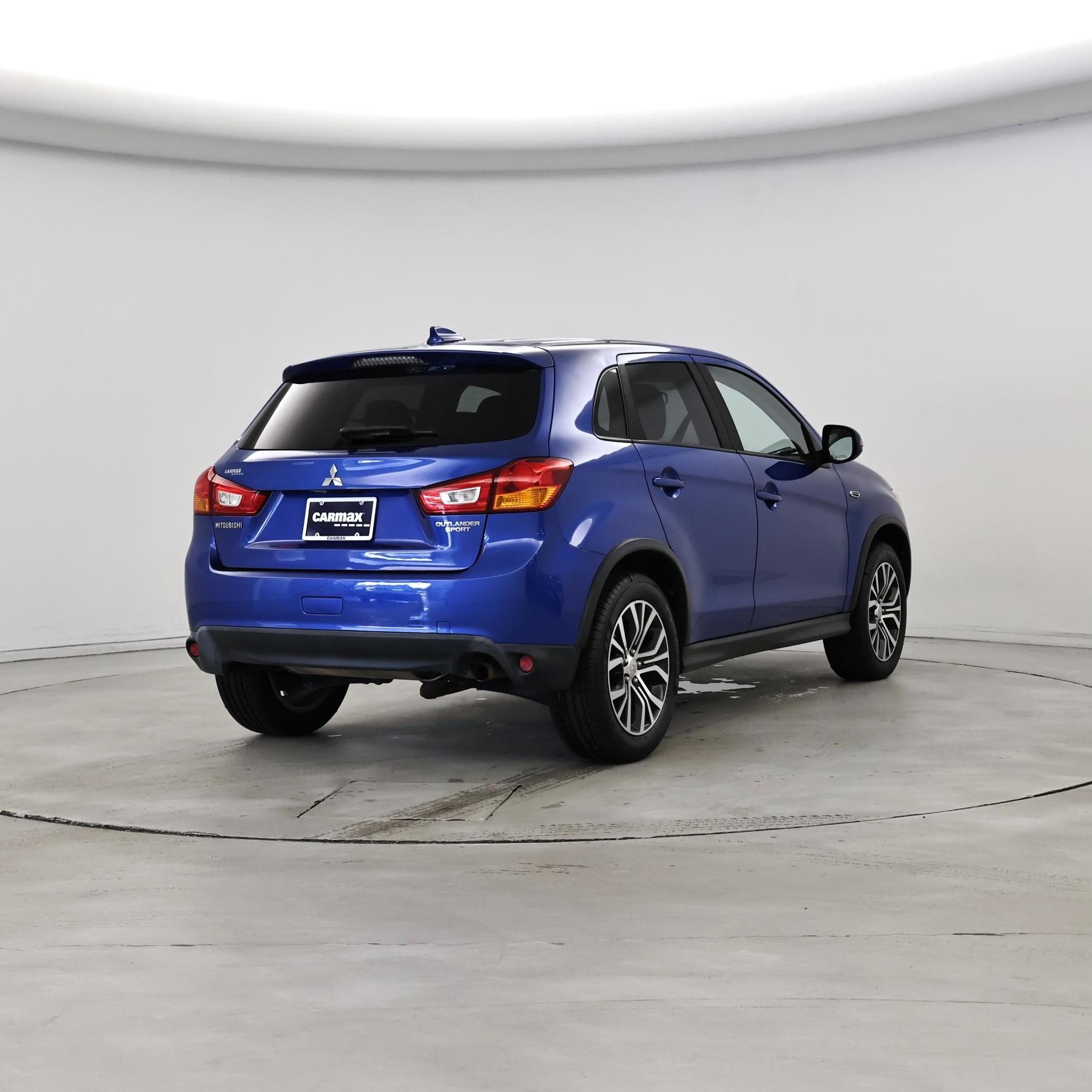 Thumbnail: 2017 Mitsubishi Outlander Sport - 8