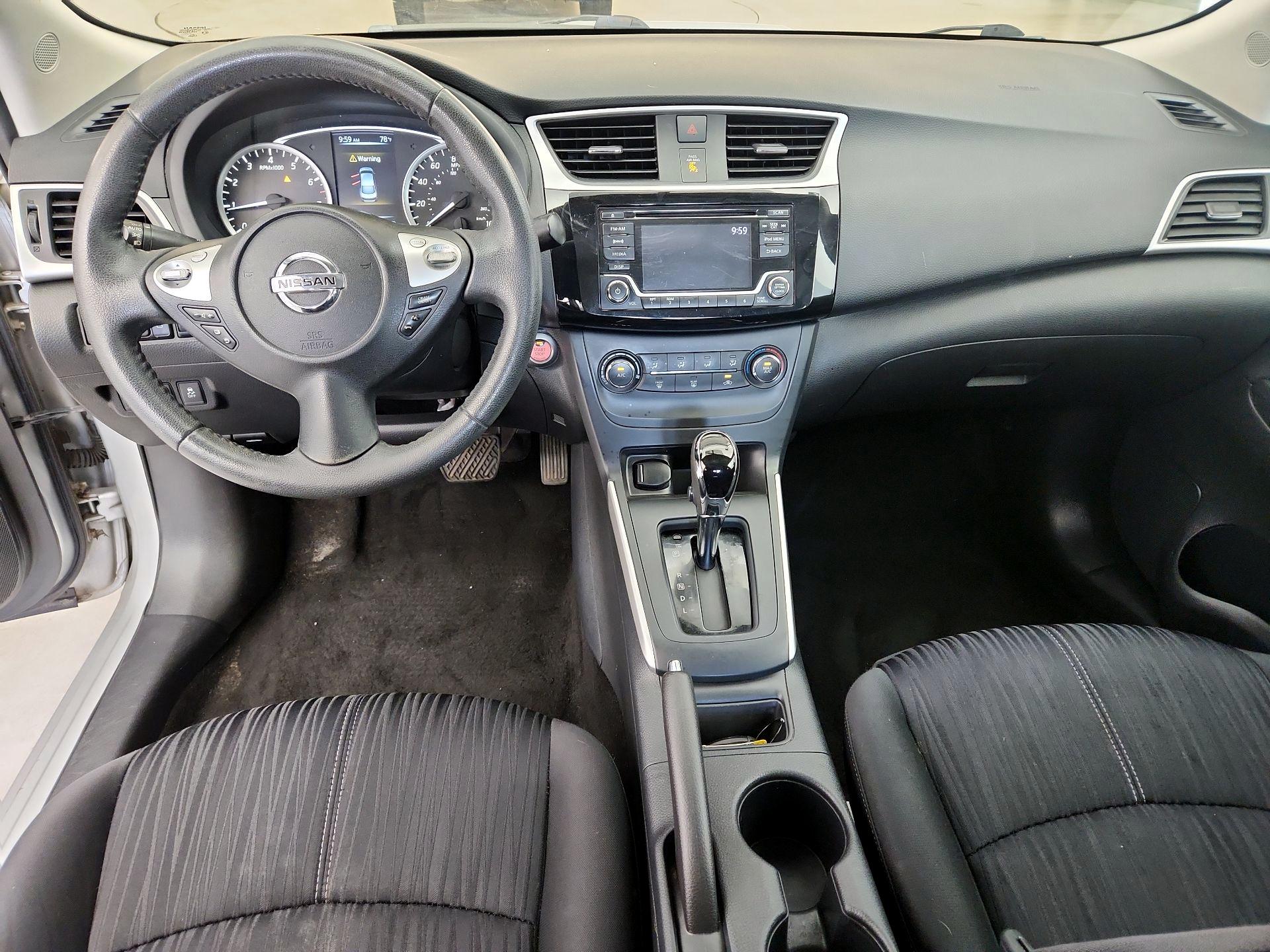 Thumbnail: 2017 Nissan Sentra - 9