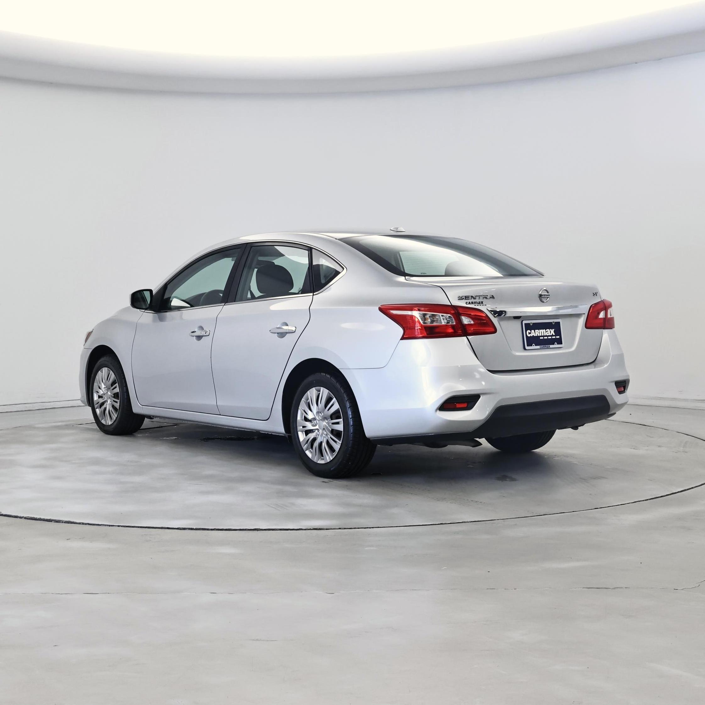 Thumbnail: 2017 Nissan Sentra - 2