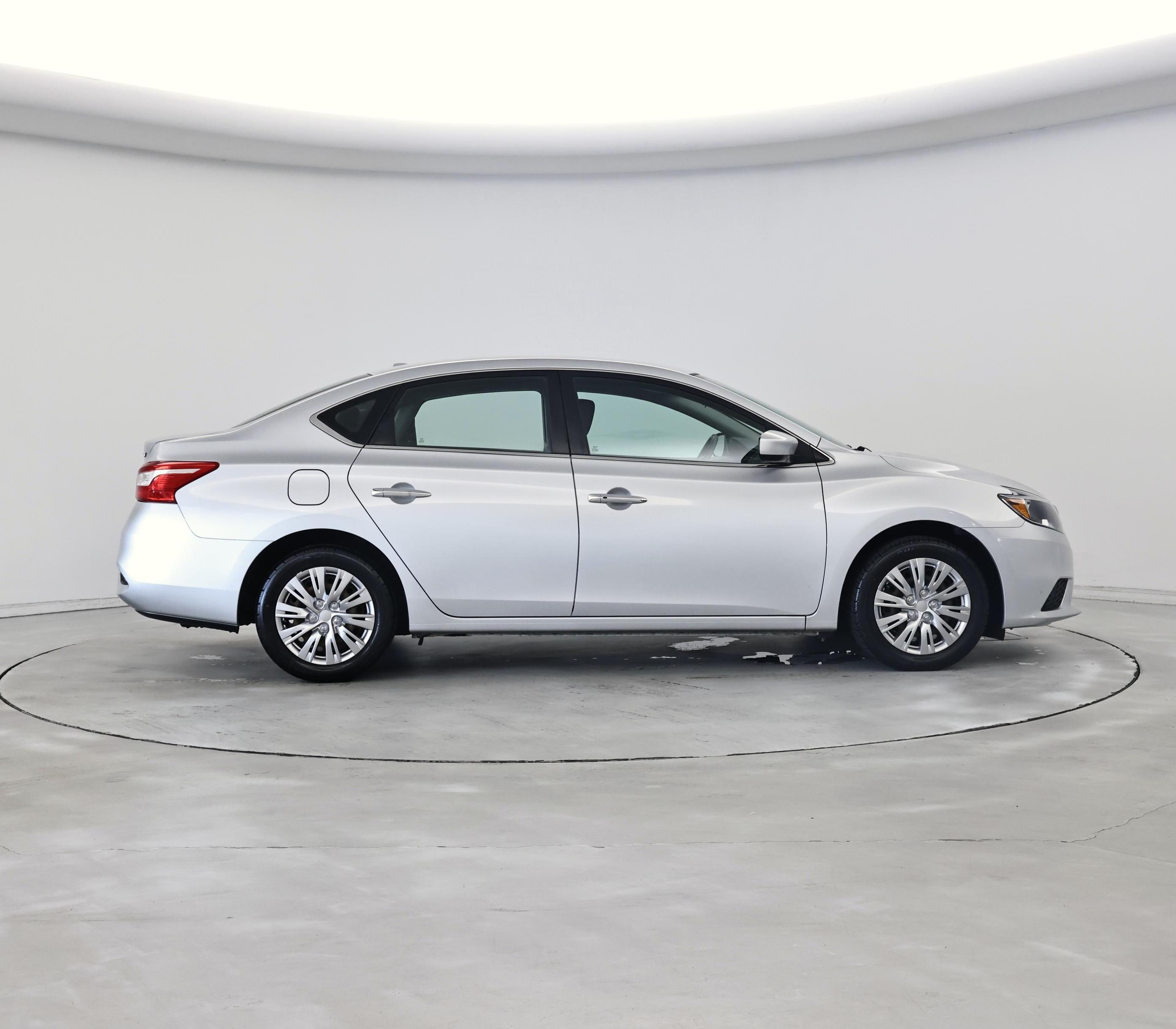 Thumbnail: 2017 Nissan Sentra - 7