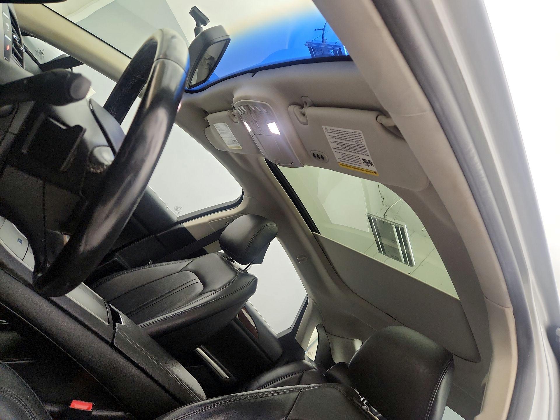 Thumbnail: 2016 Lincoln MKZ - 19