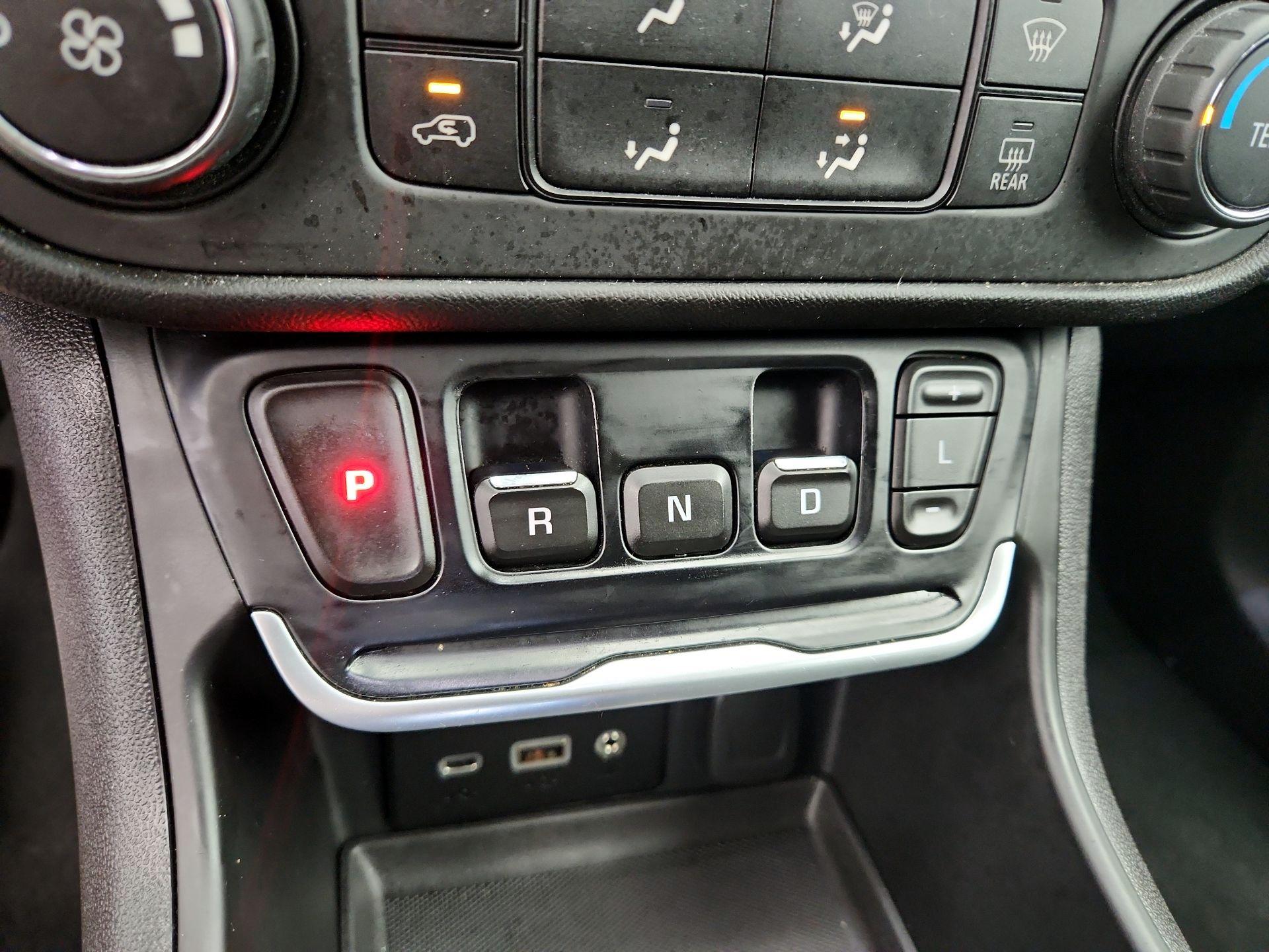 Thumbnail: 2019 GMC Terrain - 17