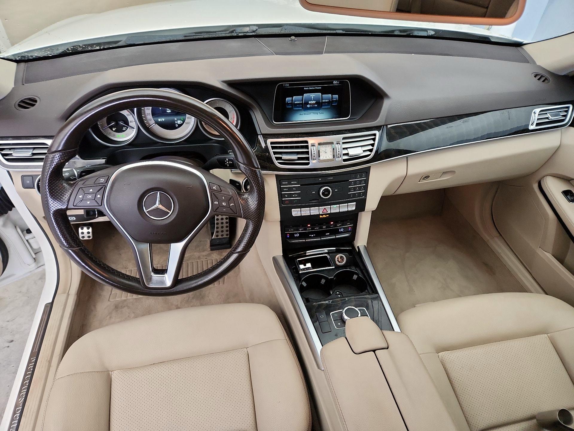 Thumbnail: 2016 Mercedes-Benz E-Class - 9