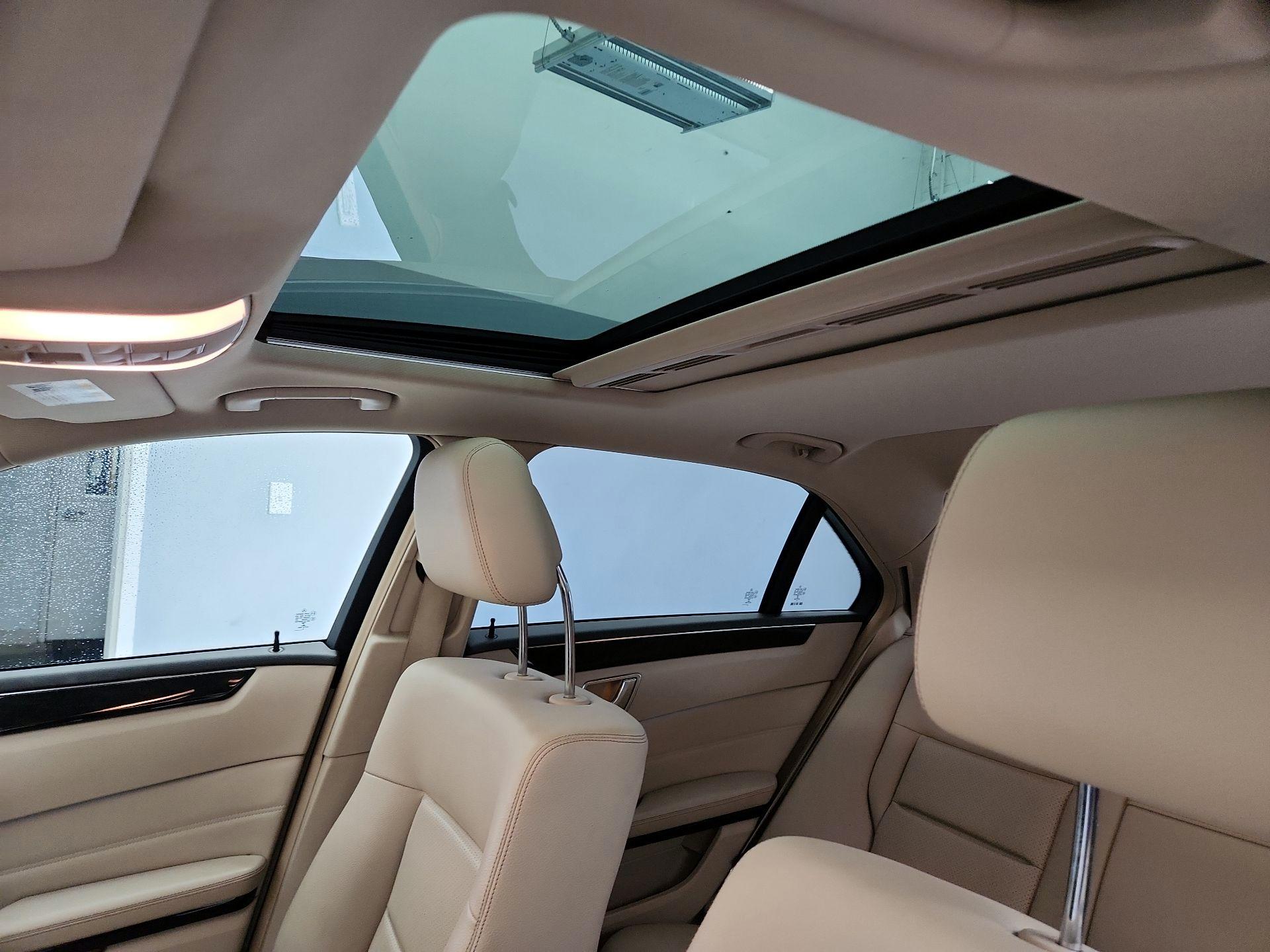 Thumbnail: 2016 Mercedes-Benz E-Class - 18
