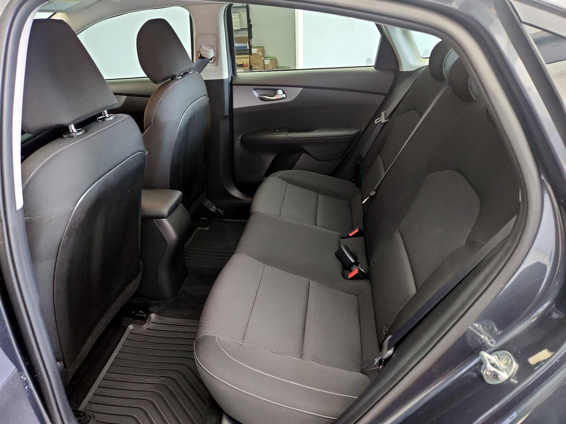 Thumbnail: 2021 Kia Forte - 19