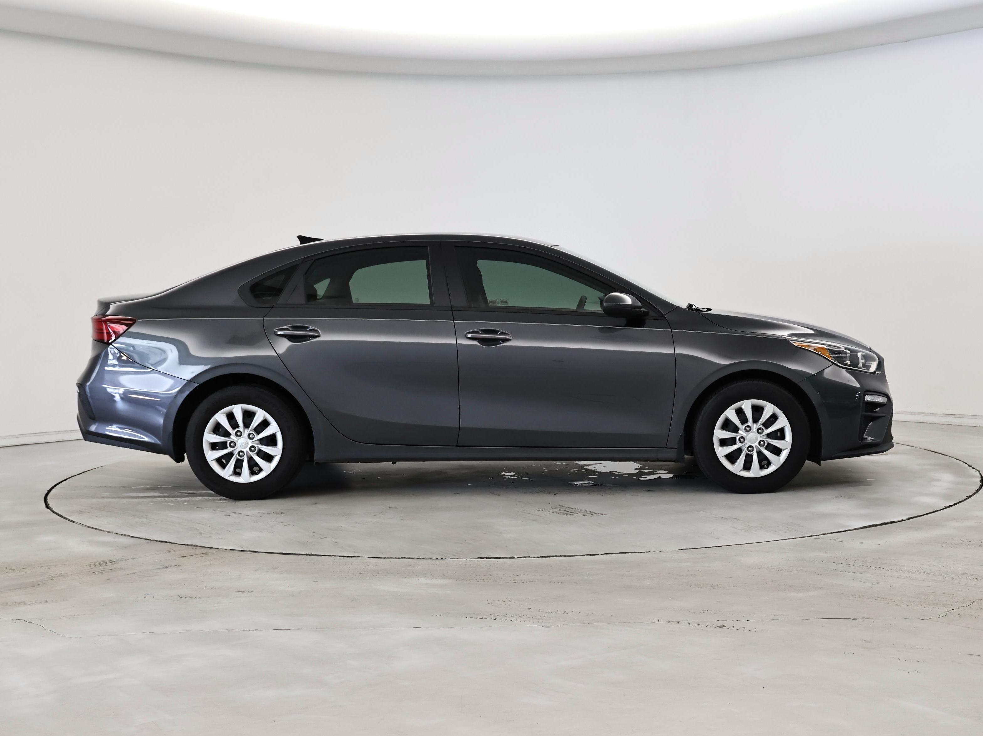 Thumbnail: 2021 Kia Forte - 7