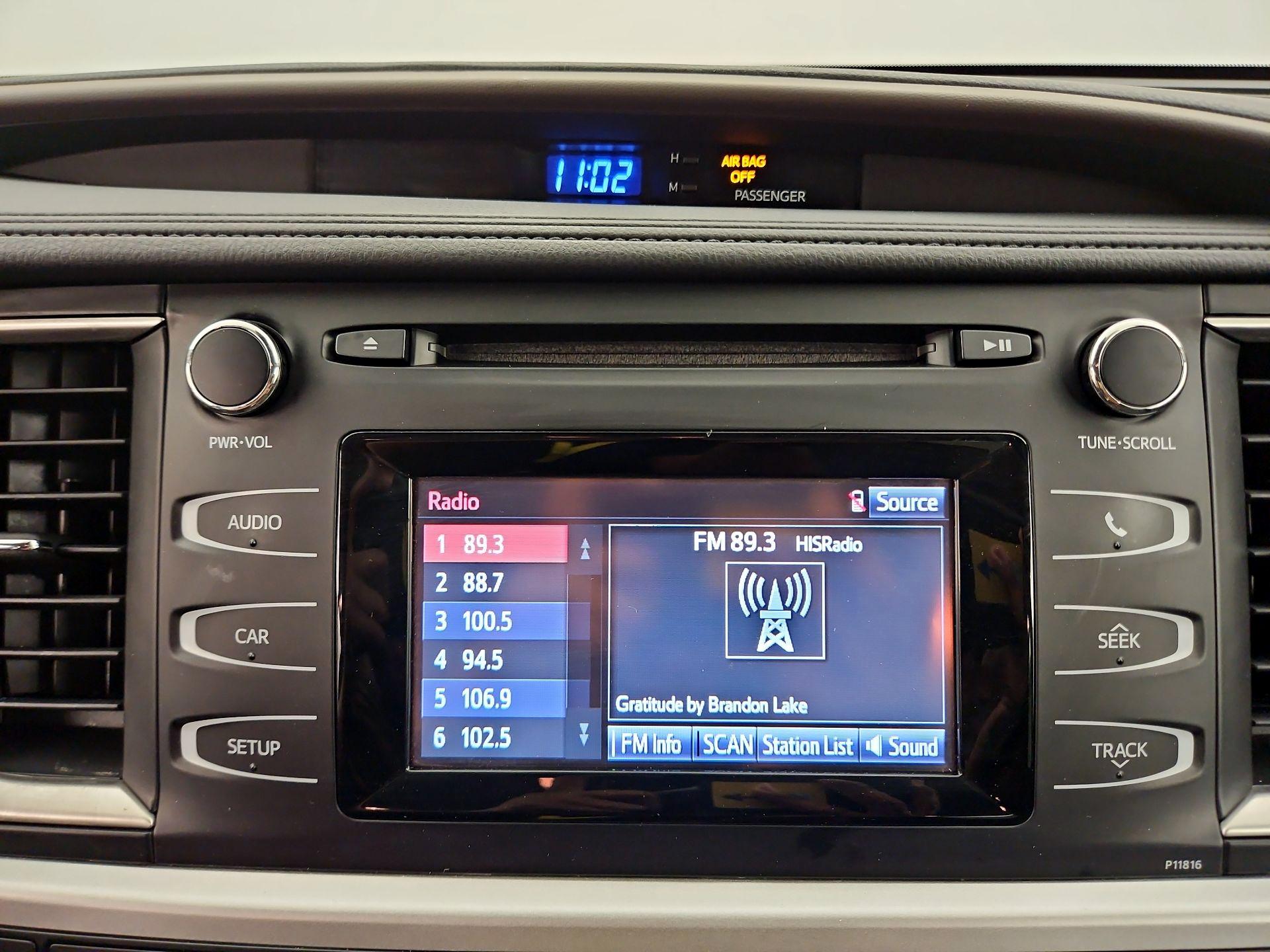 Thumbnail: 2019 Toyota Highlander - 15