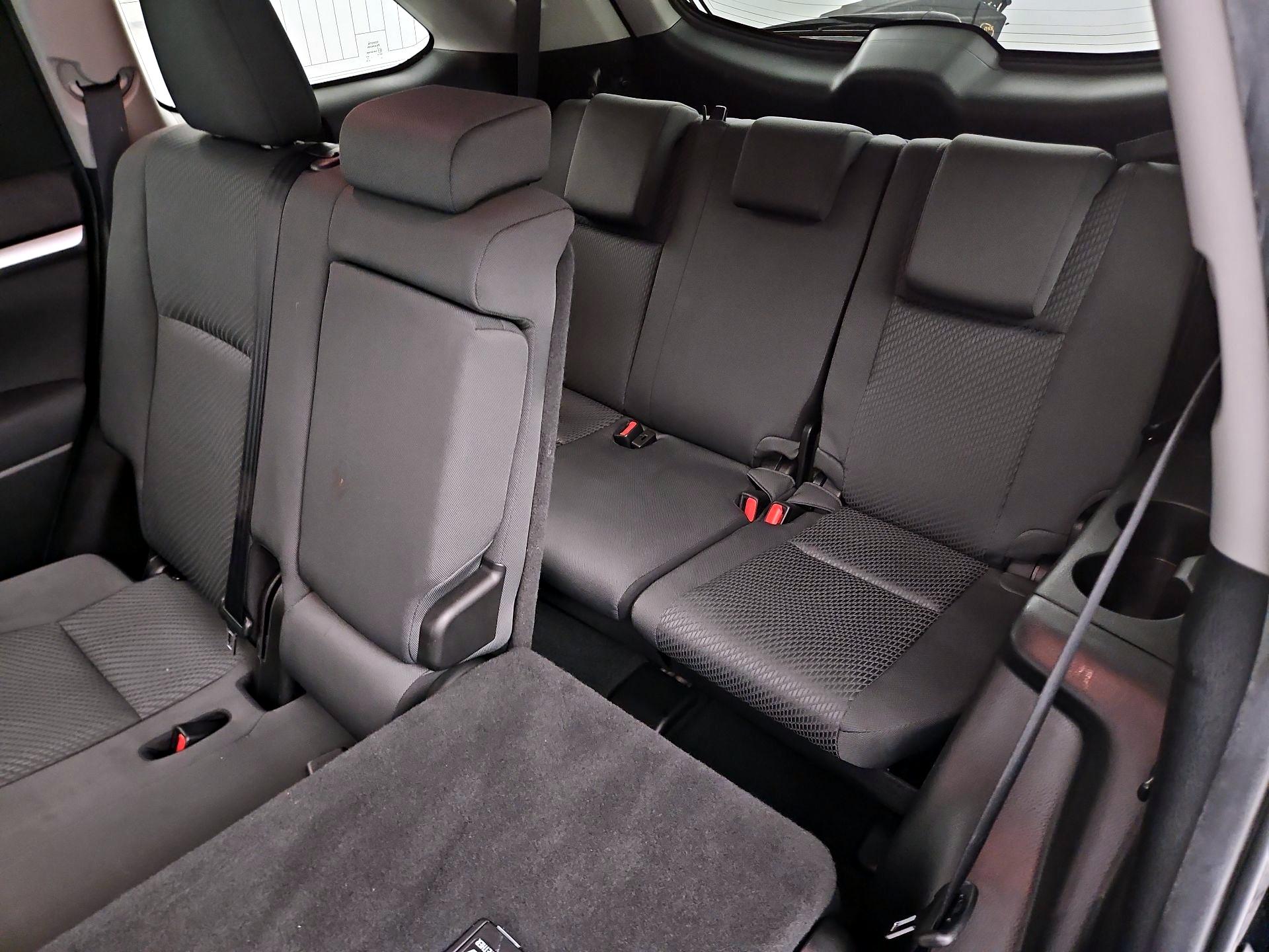 Thumbnail: 2019 Toyota Highlander - 20