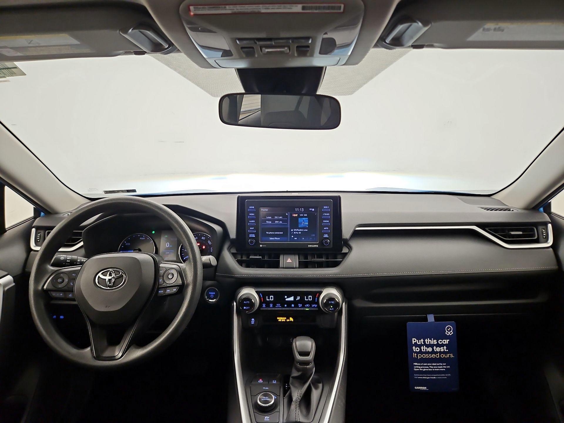 Thumbnail: 2021 Toyota RAV4 - 9